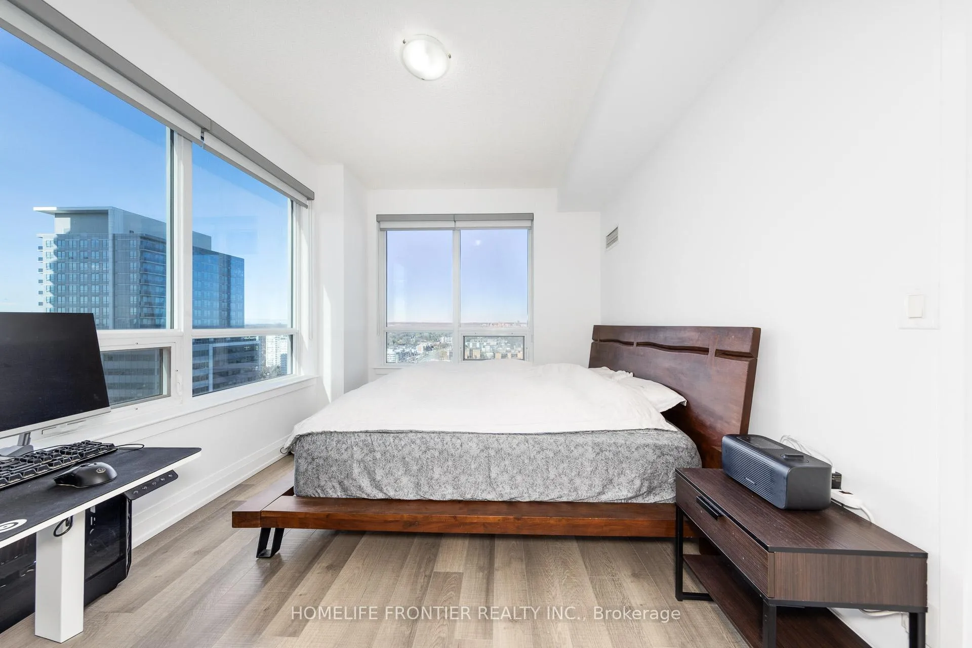 Photo 12 of Unit PH209, 7167 Yonge Street, Markham, Grandview — HOMEH