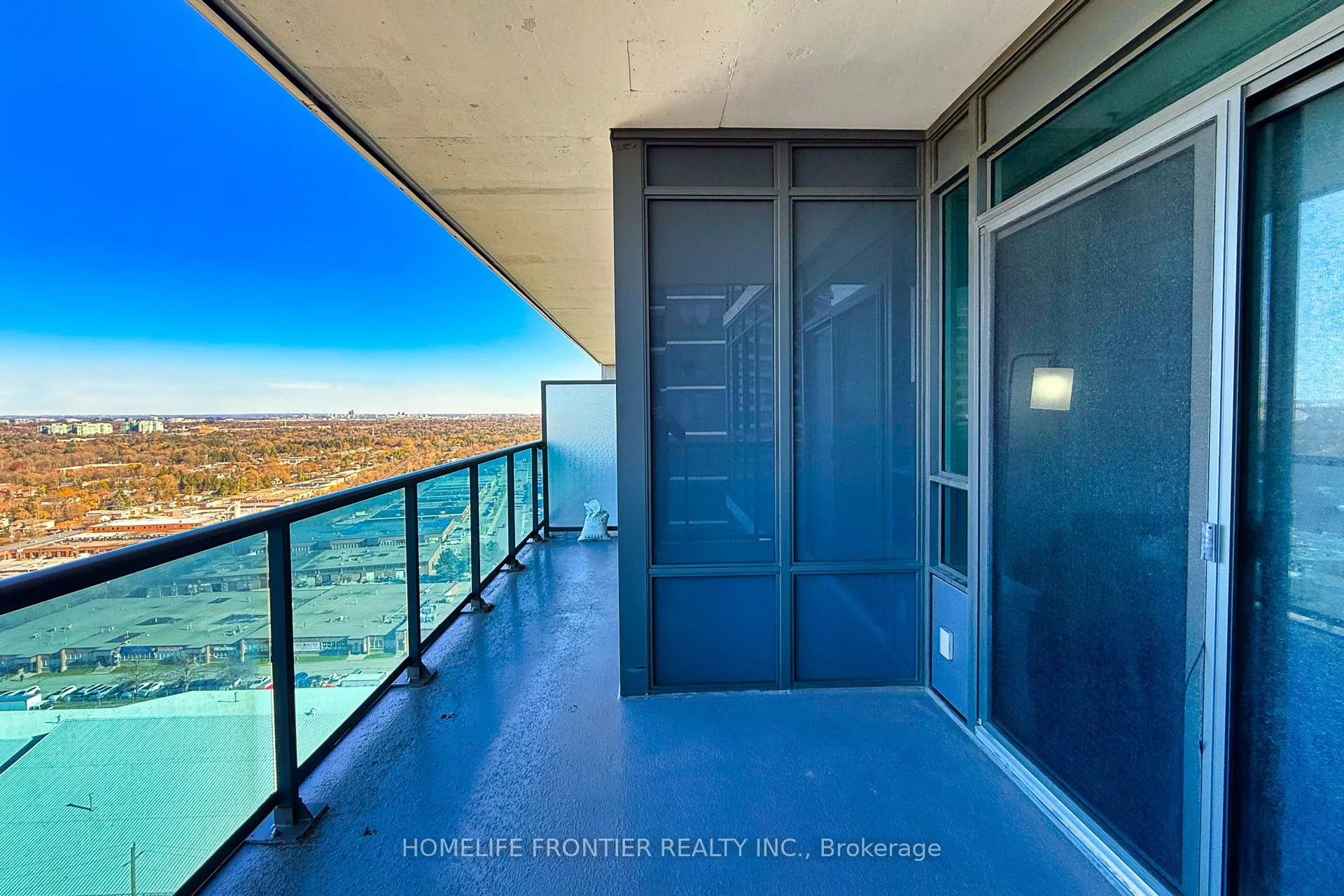Photo 19 of Unit PH209, 7167 Yonge Street, Markham, Grandview — HOMEH