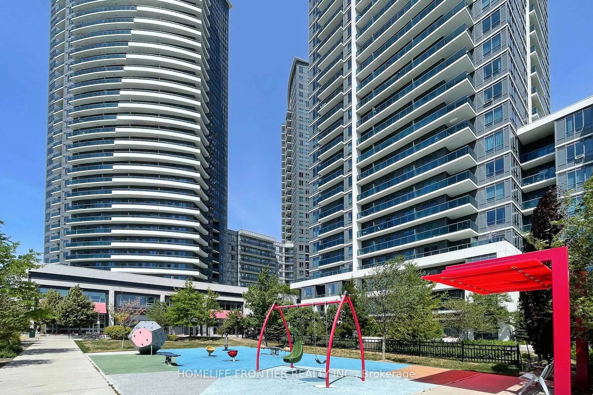 Photo 38 of Unit PH209, 7167 Yonge Street, Markham, Grandview — HOMEH