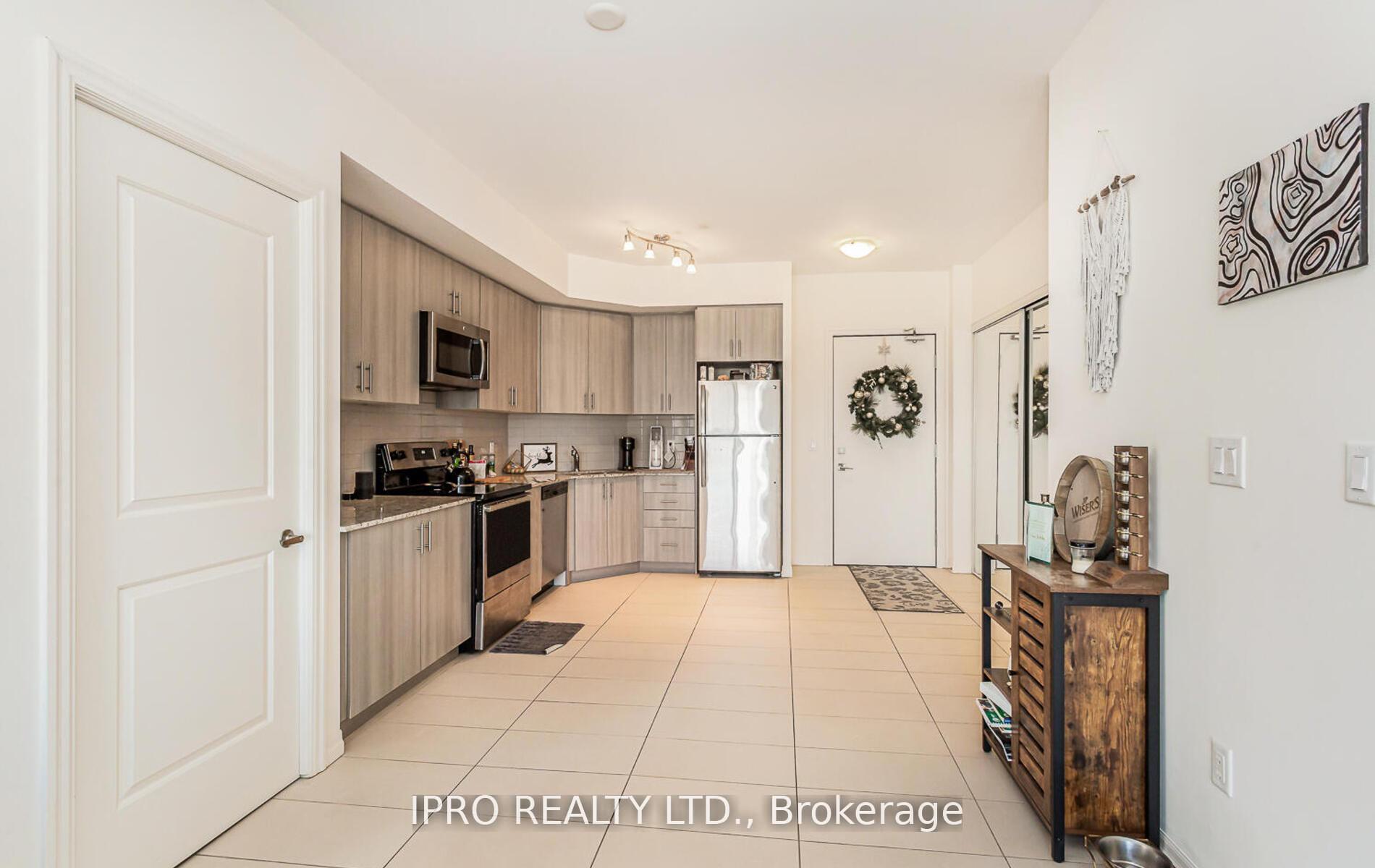 Photo 10 of Unit 511, 560 North Service Road, Grimsby, Grimsby Beach — HOMEH