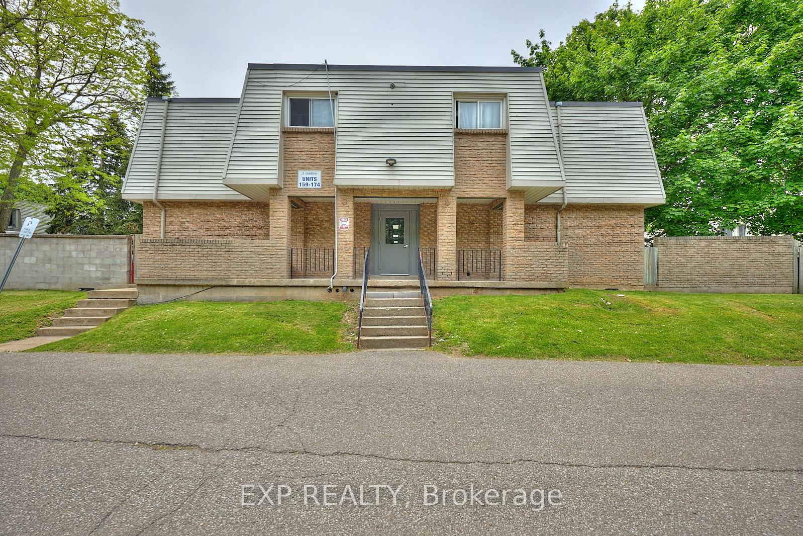 Front of Unit 169, 17 Old Pine Trail