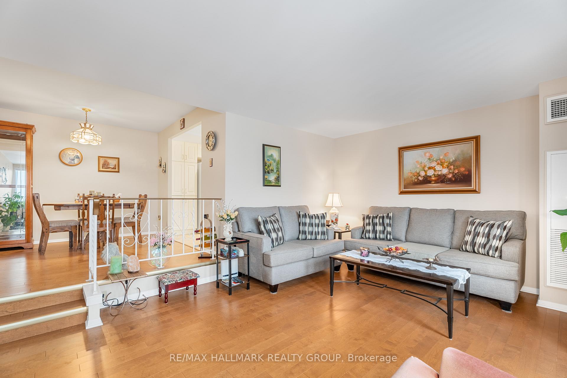 Photo 16 of Unit 303, 1599 Lassiter Terrace, Ottawa, Beaconwood — HOMEH