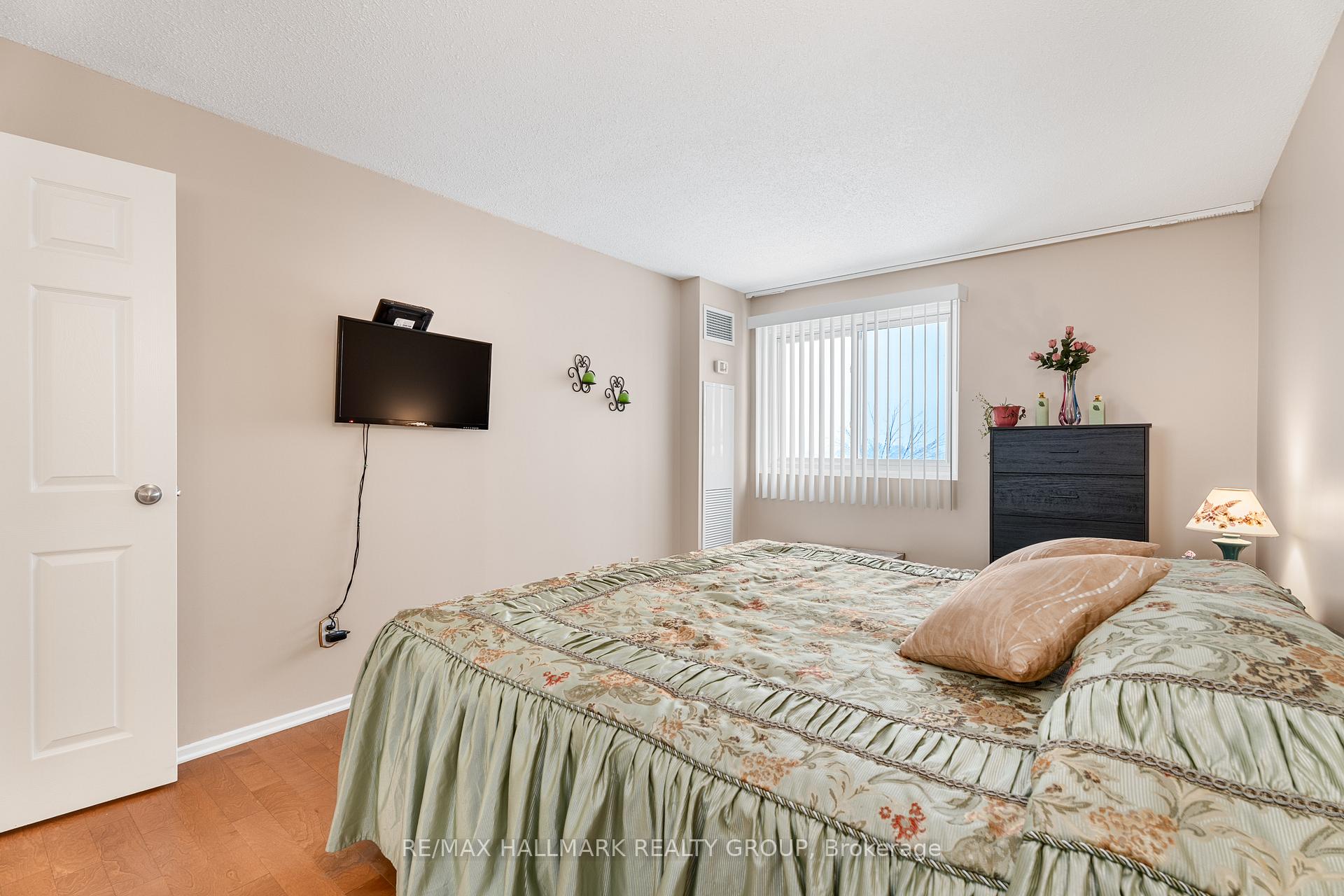 Photo 21 of Unit 303, 1599 Lassiter Terrace, Ottawa, Beaconwood — HOMEH