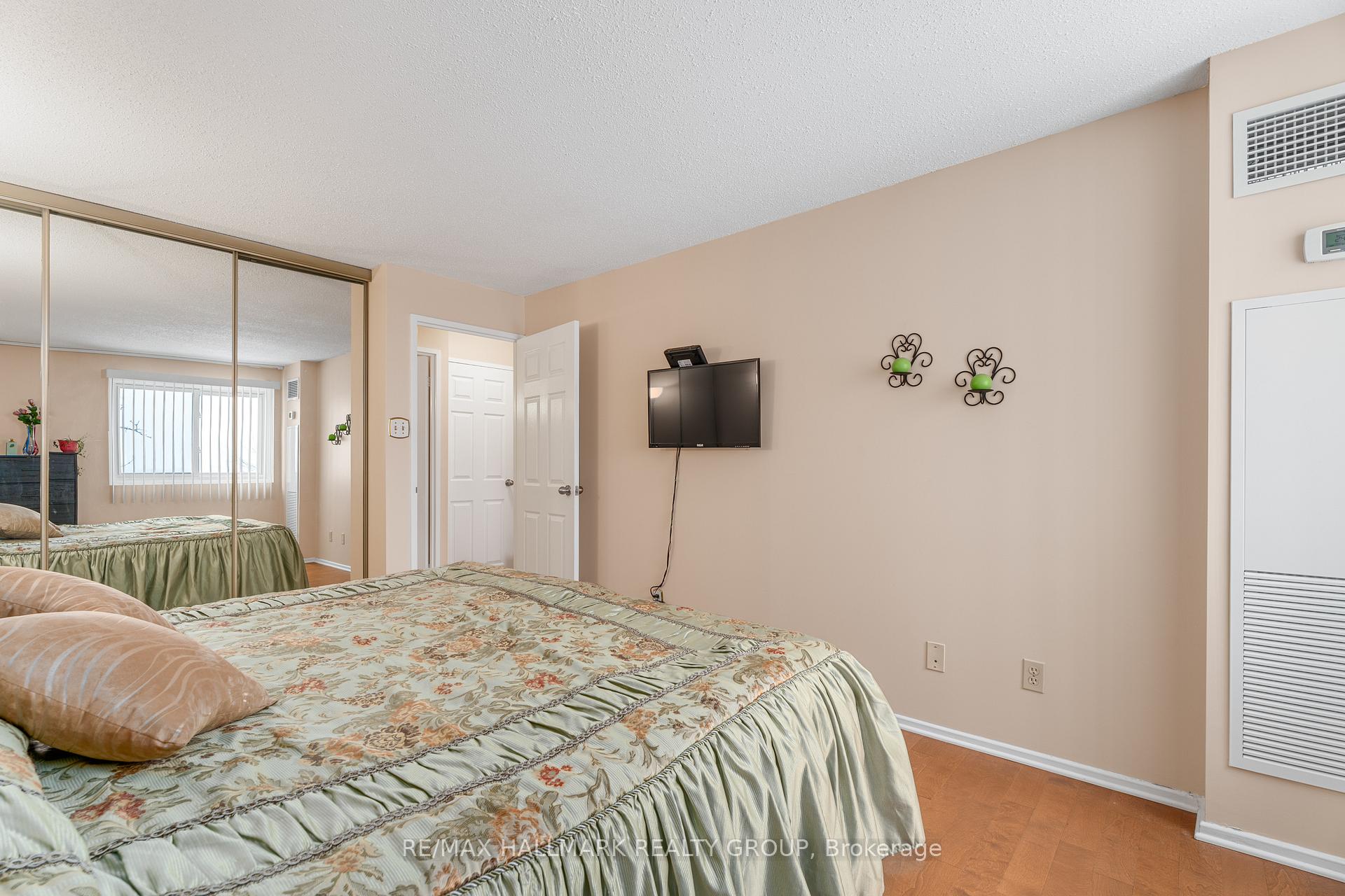 Photo 22 of Unit 303, 1599 Lassiter Terrace, Ottawa, Beaconwood — HOMEH