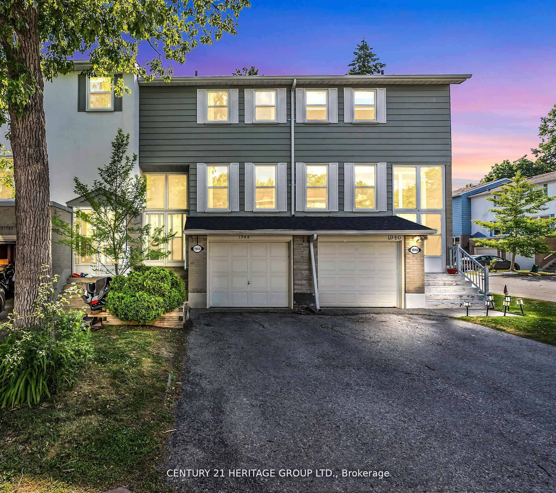 Photo 2 of 1944 John Street, Markham, Bayview Fairway-Bayview Country Club Estates — HOMEH