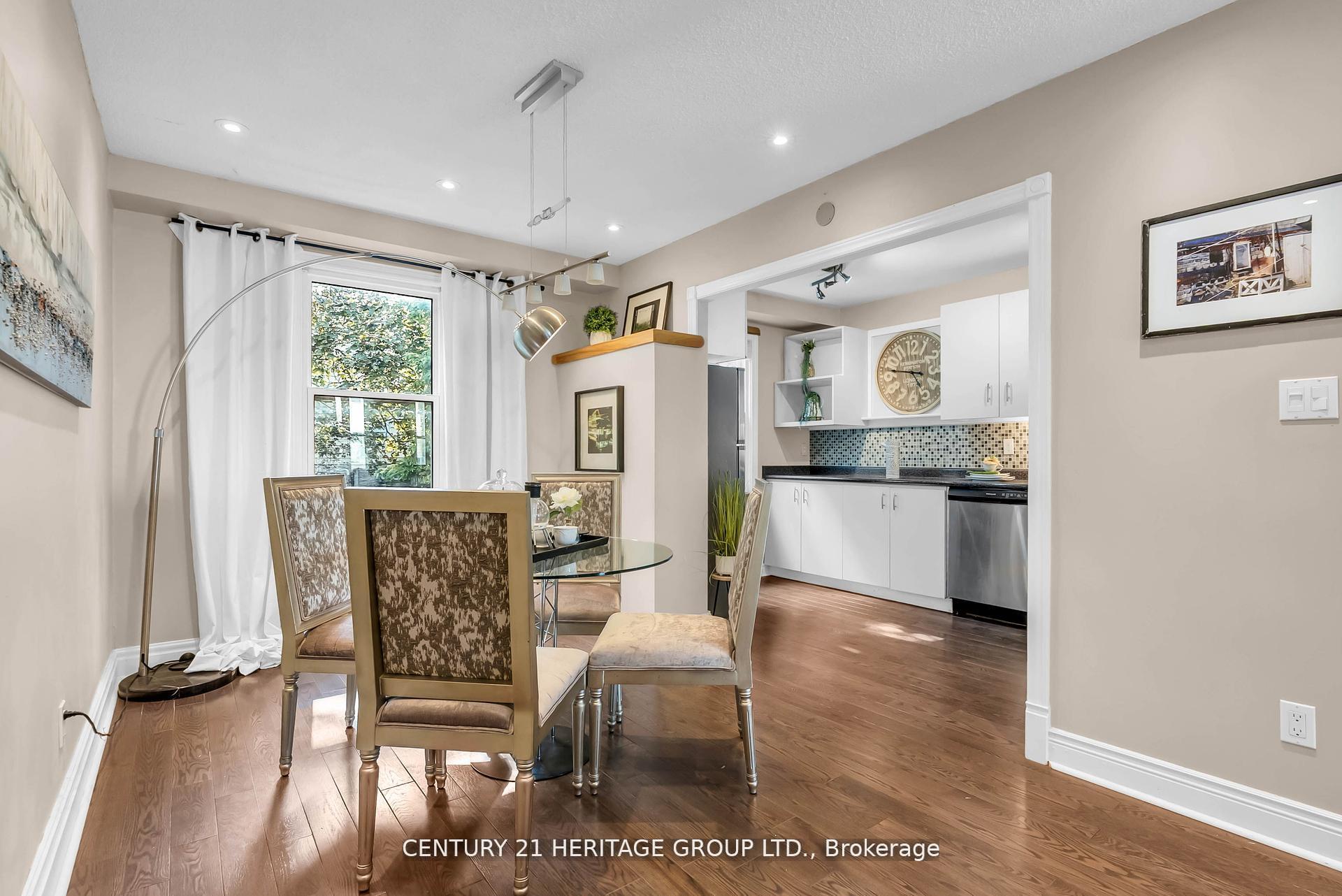 Photo 7 of 1944 John Street, Markham, Bayview Fairway-Bayview Country Club Estates — HOMEH
