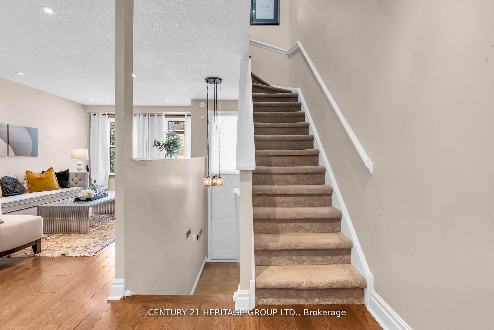 Photo 12 of 1944 John Street, Markham, Bayview Fairway-Bayview Country Club Estates — HOMEH