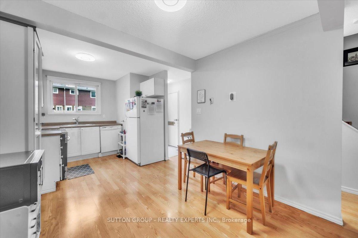 Photo 5 of Unit 32, 120 Quigley Road, Hamilton, Vincent — HOMEH