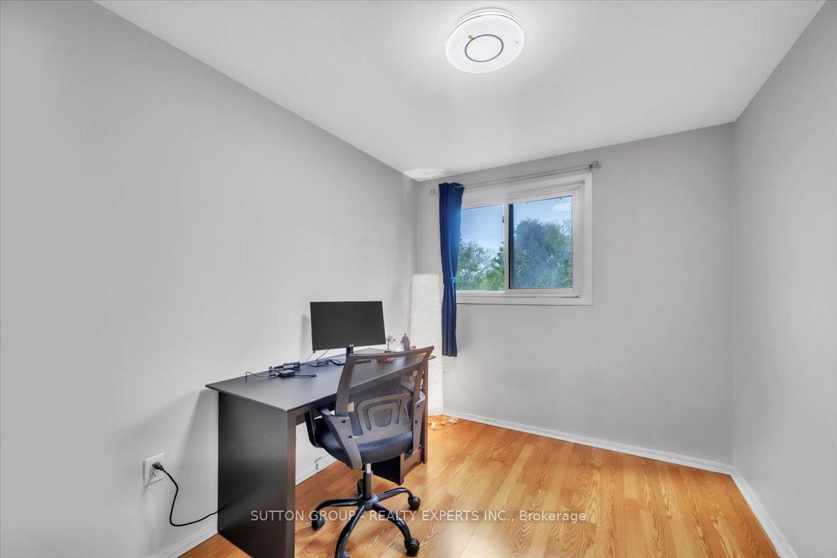 Photo 21 of Unit 32, 120 Quigley Road, Hamilton, Vincent — HOMEH
