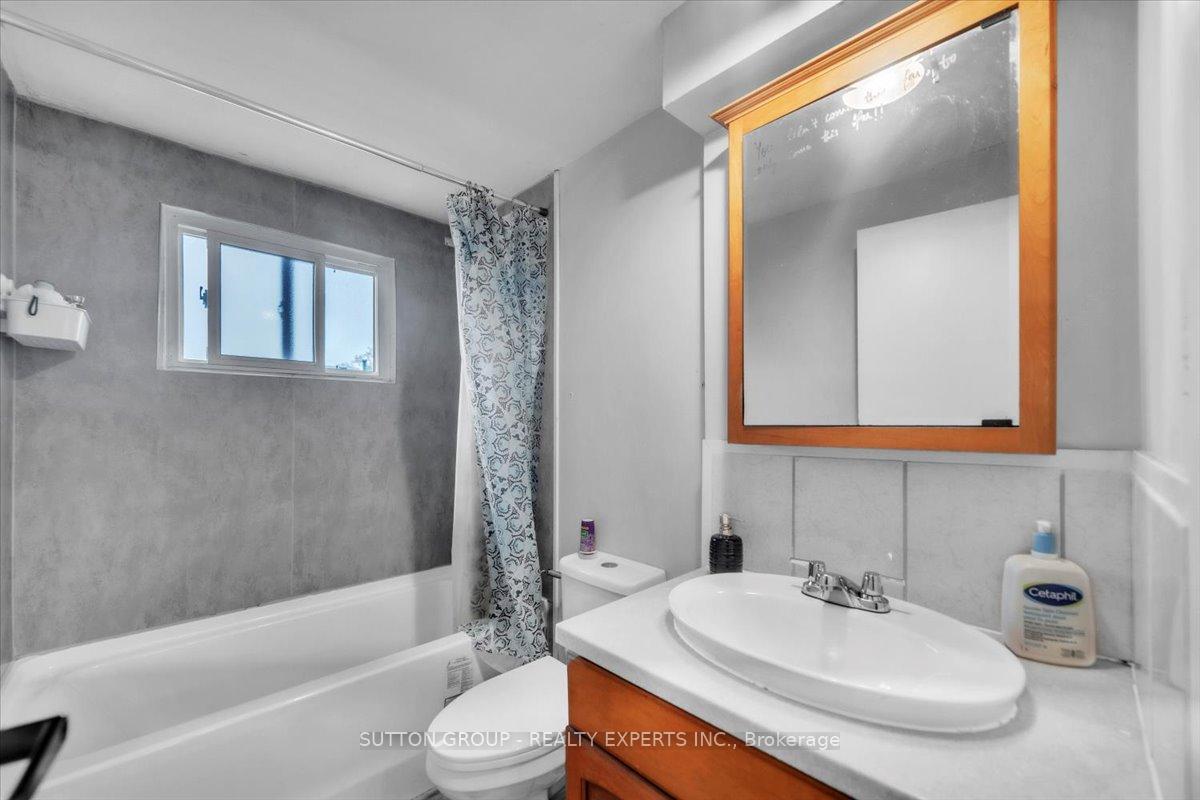 Photo 29 of Unit 32, 120 Quigley Road, Hamilton, Vincent — HOMEH