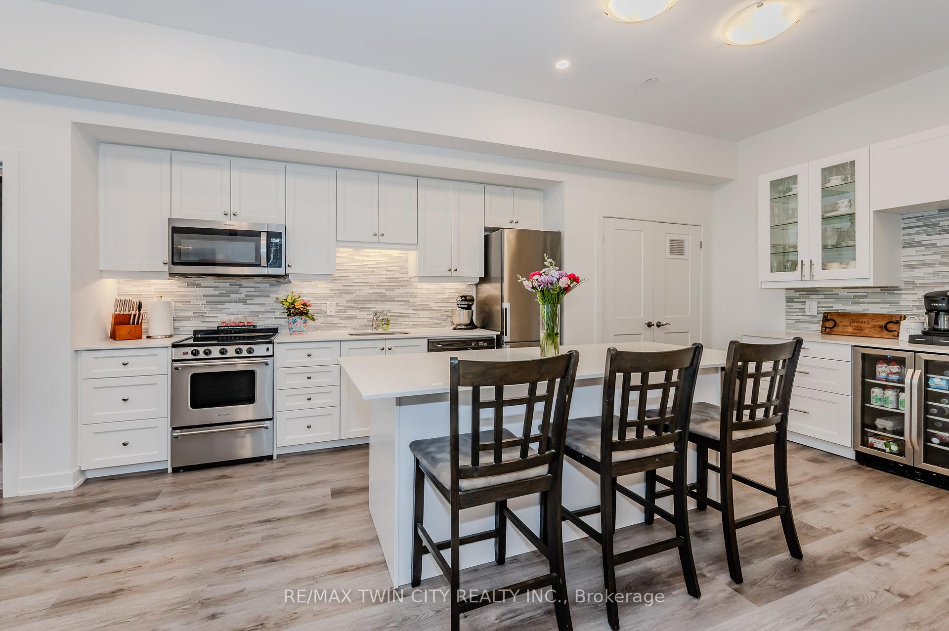 Photo 1 of Unit 110, 110 Fergus Avenue, Kitchener, Stanley Park — HOMEH