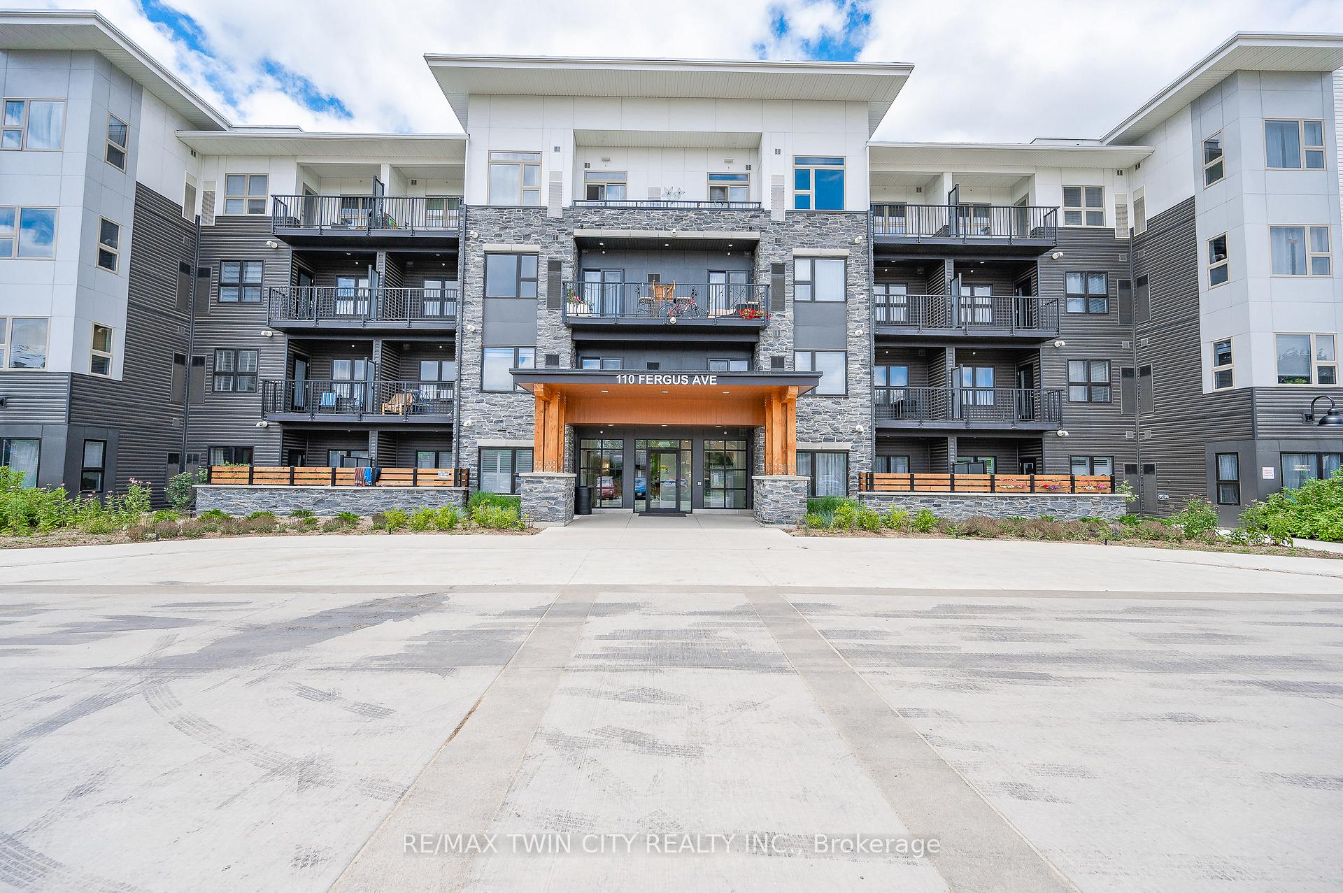 Photo 3 of Unit 110, 110 Fergus Avenue, Kitchener, Stanley Park — HOMEH