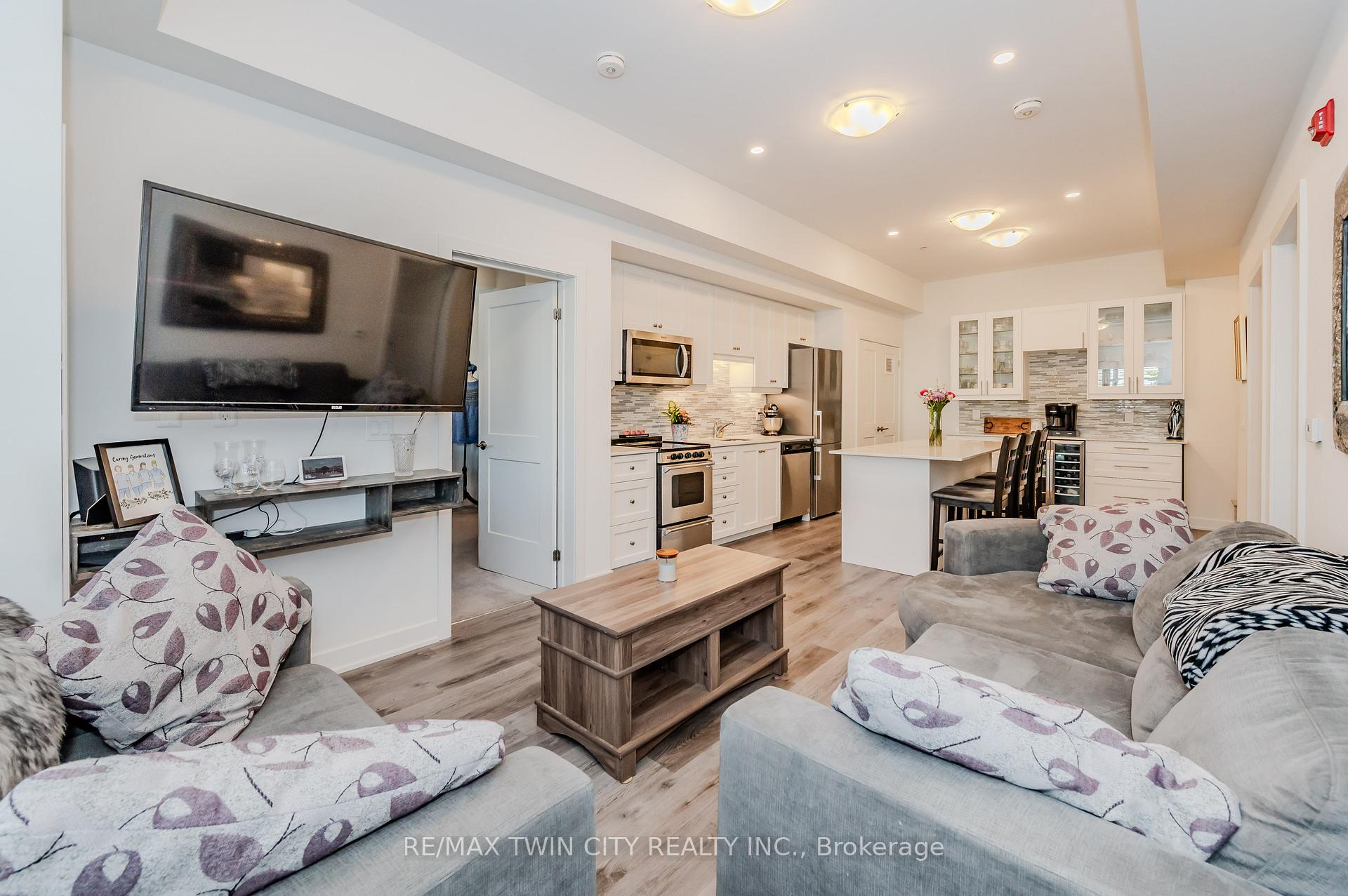 Photo 12 of Unit 110, 110 Fergus Avenue, Kitchener, Stanley Park — HOMEH