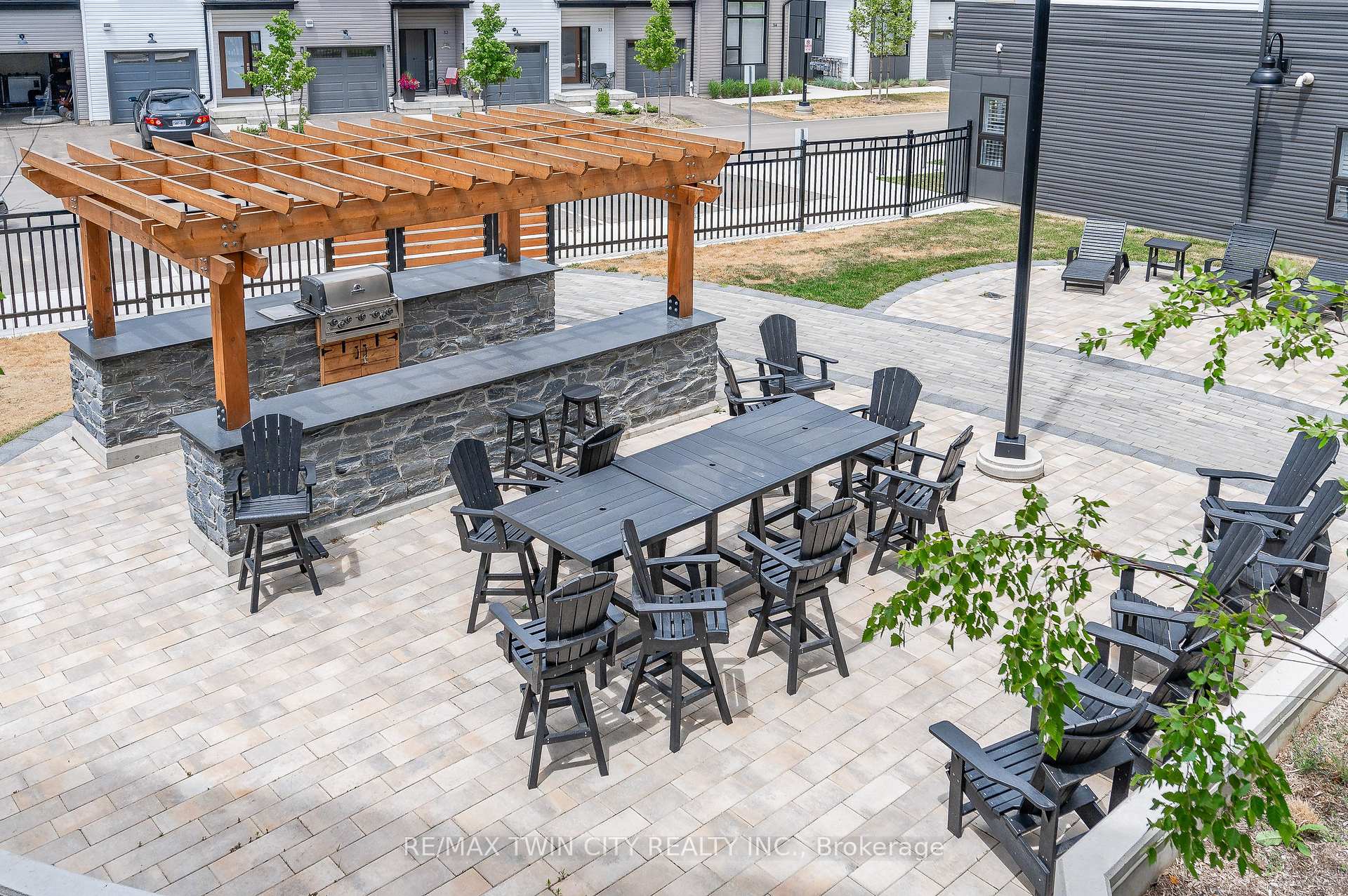 Photo 26 of Unit 110, 110 Fergus Avenue, Kitchener, Stanley Park — HOMEH