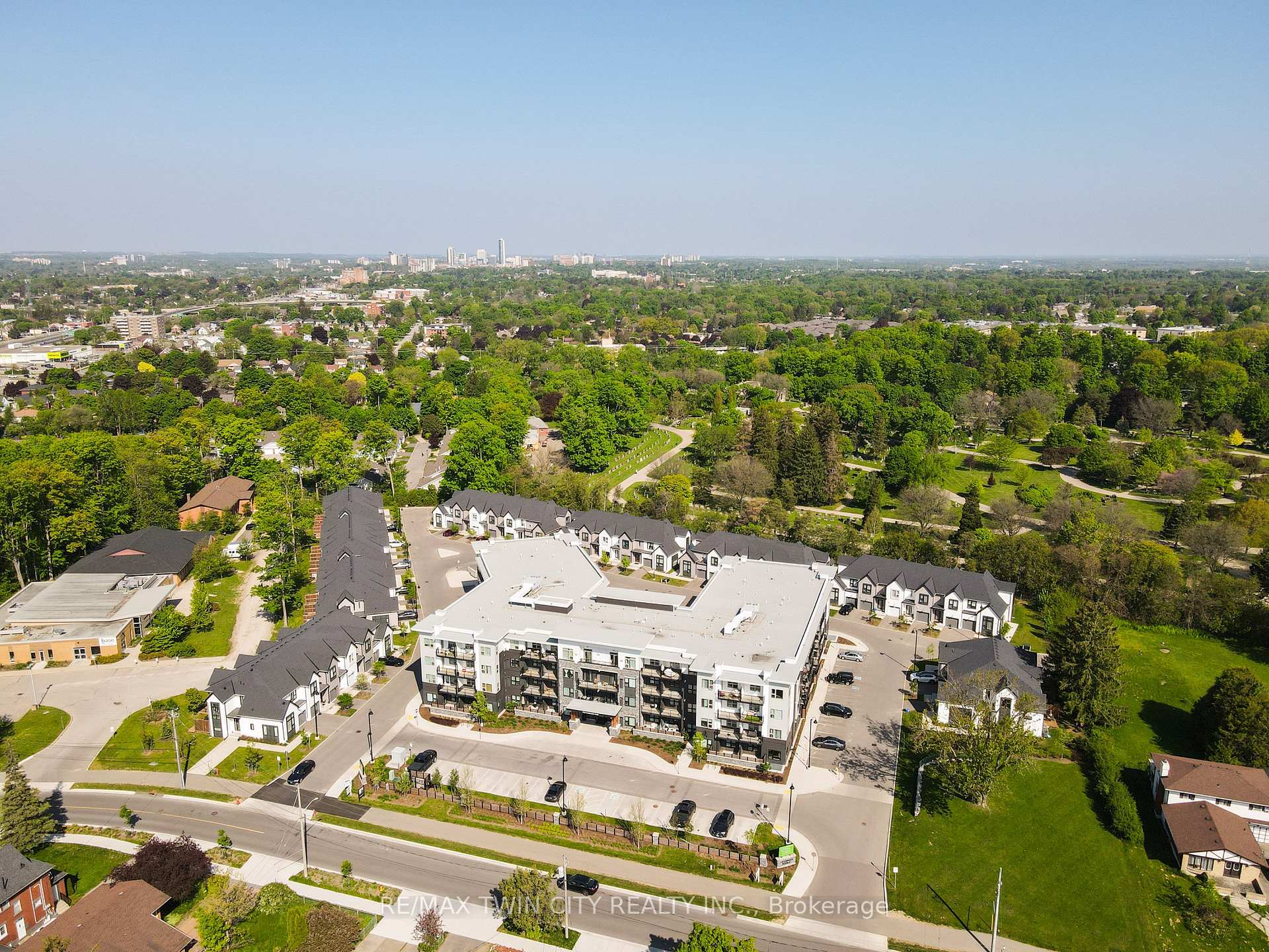 Photo 27 of Unit 110, 110 Fergus Avenue, Kitchener, Stanley Park — HOMEH