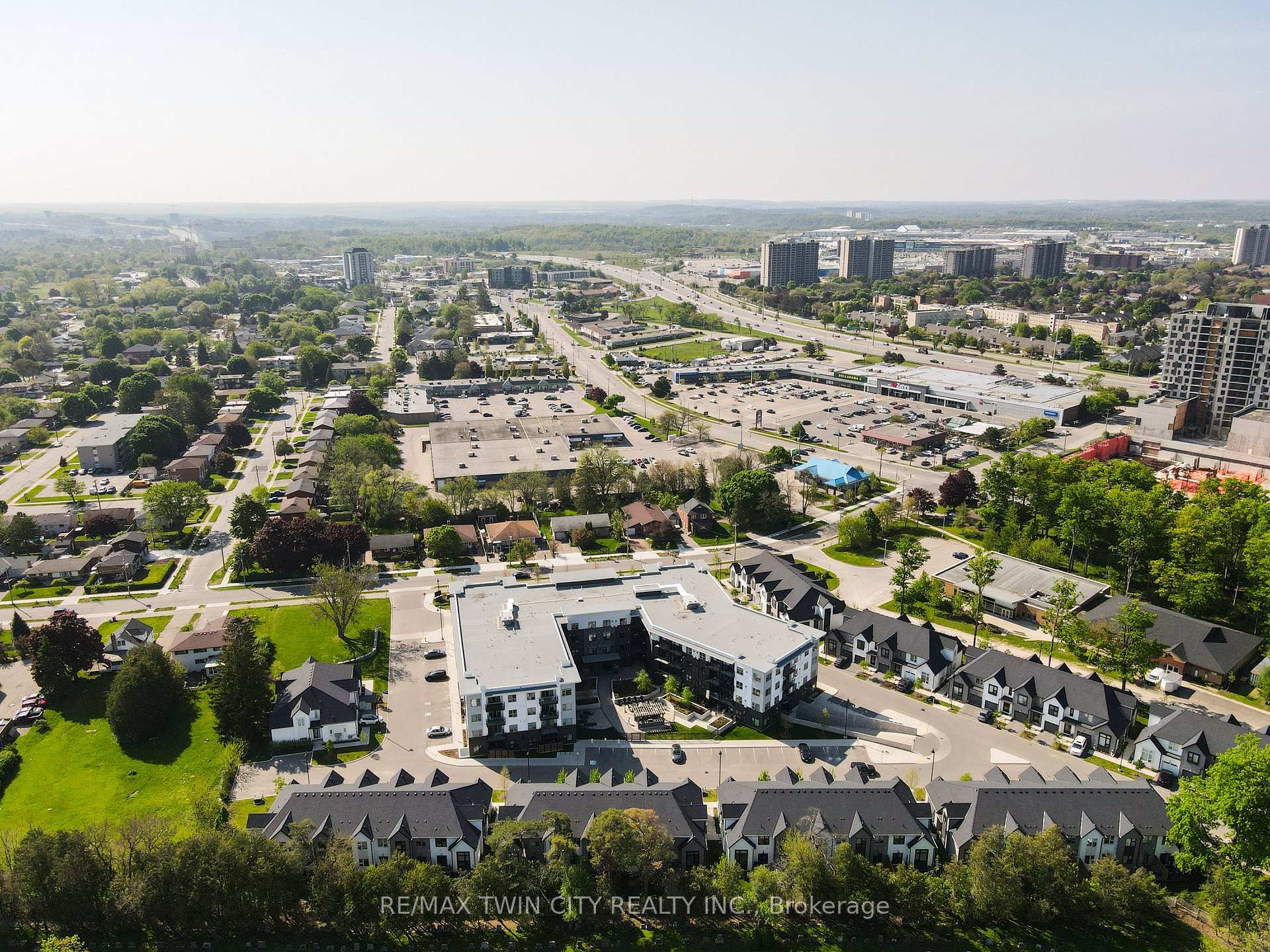 Photo 29 of Unit 110, 110 Fergus Avenue, Kitchener, Stanley Park — HOMEH