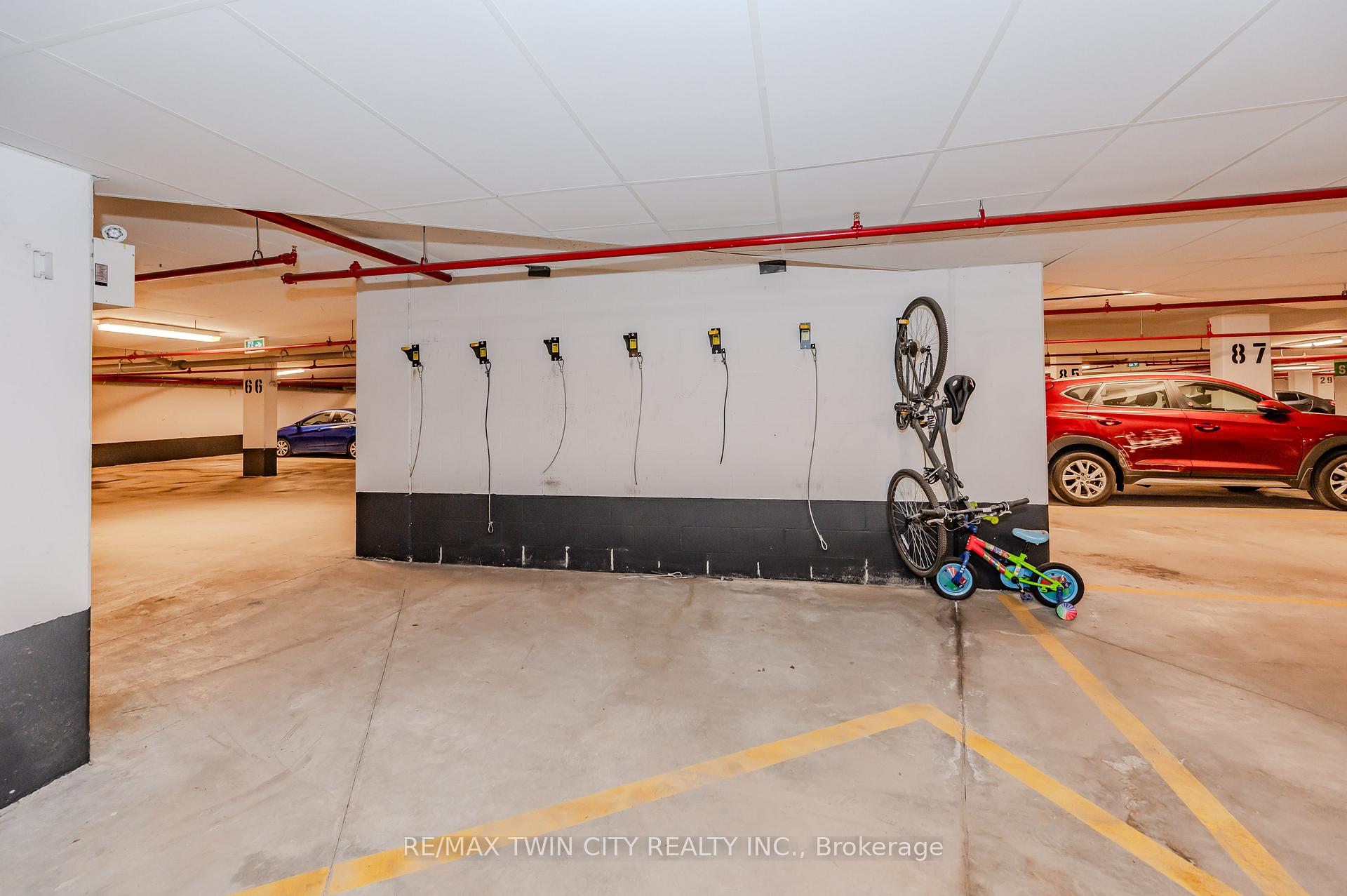 Photo 33 of Unit 110, 110 Fergus Avenue, Kitchener, Stanley Park — HOMEH