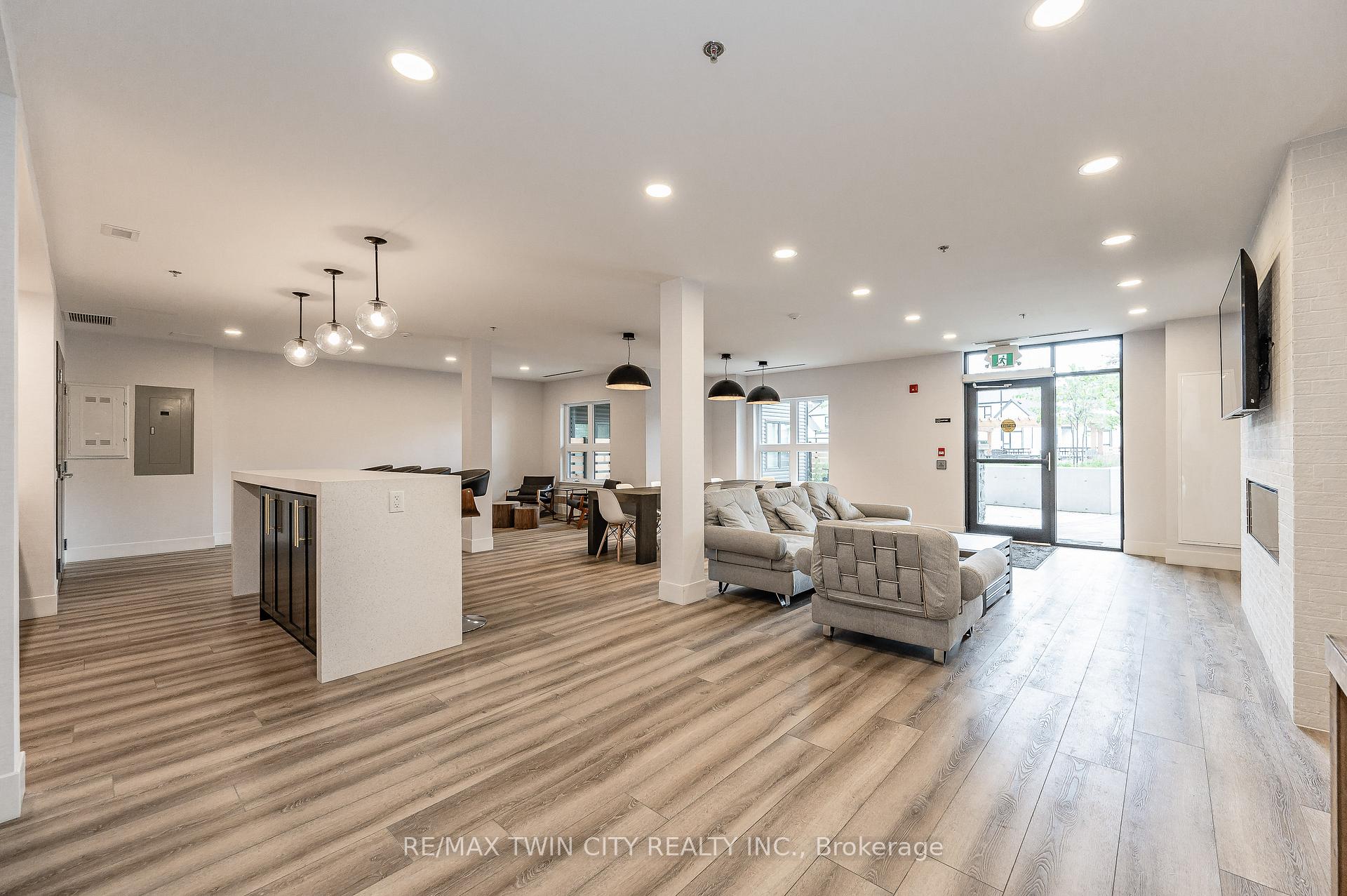 Photo 36 of Unit 110, 110 Fergus Avenue, Kitchener, Stanley Park — HOMEH