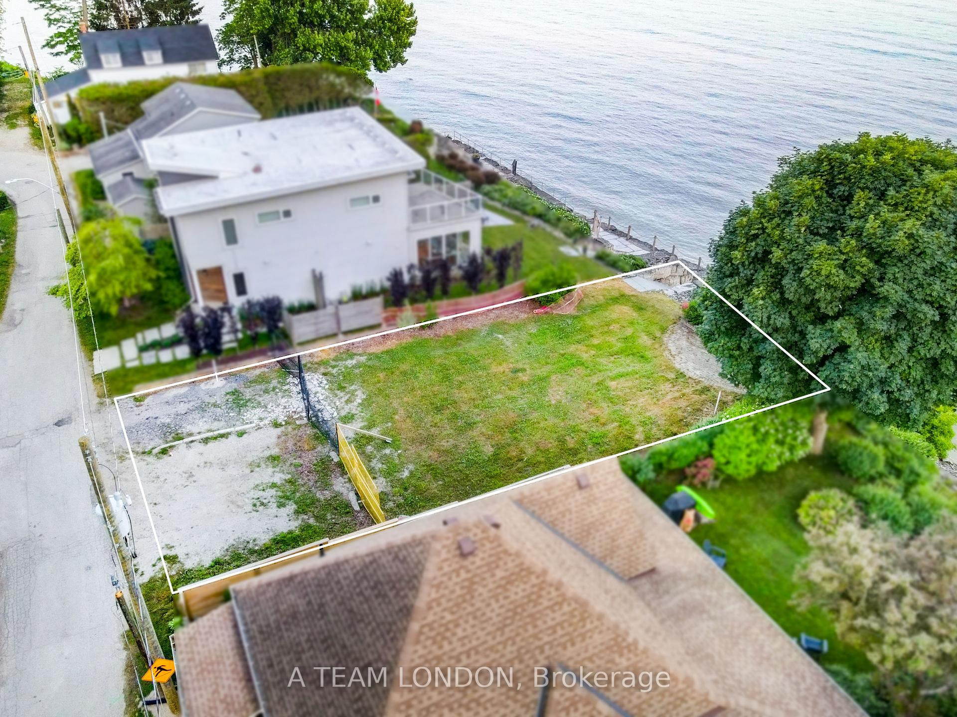 Photo 3 of 236 Edward Street, Central Elgin, Rural Central Elgin — HOMEH