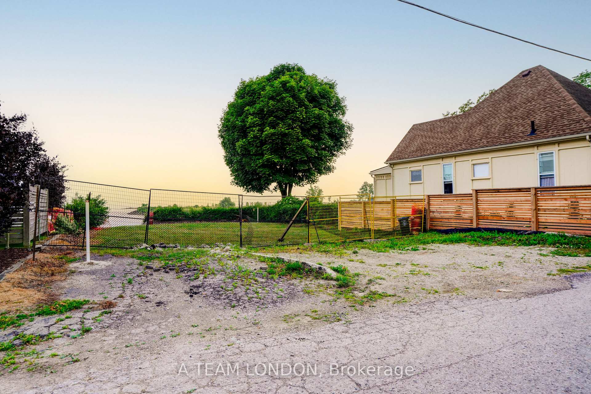 Photo 14 of 236 Edward Street, Central Elgin, Rural Central Elgin — HOMEH