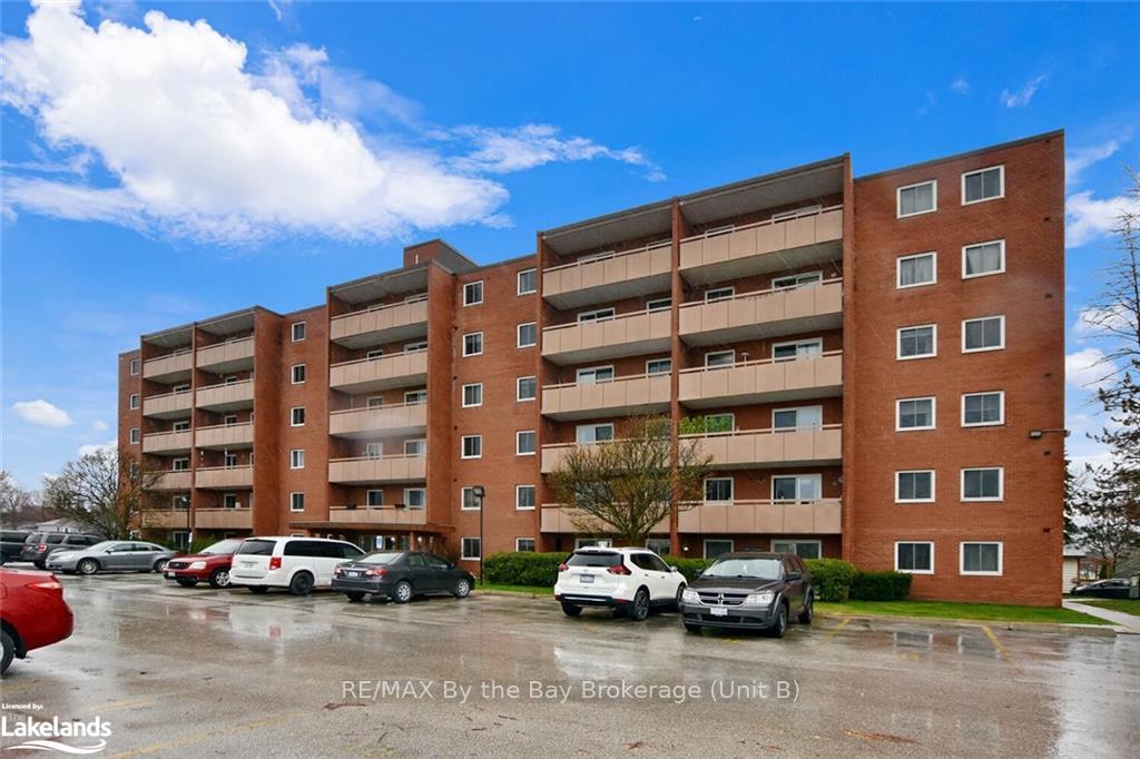 Front of Unit 509, 460 Ontario Street