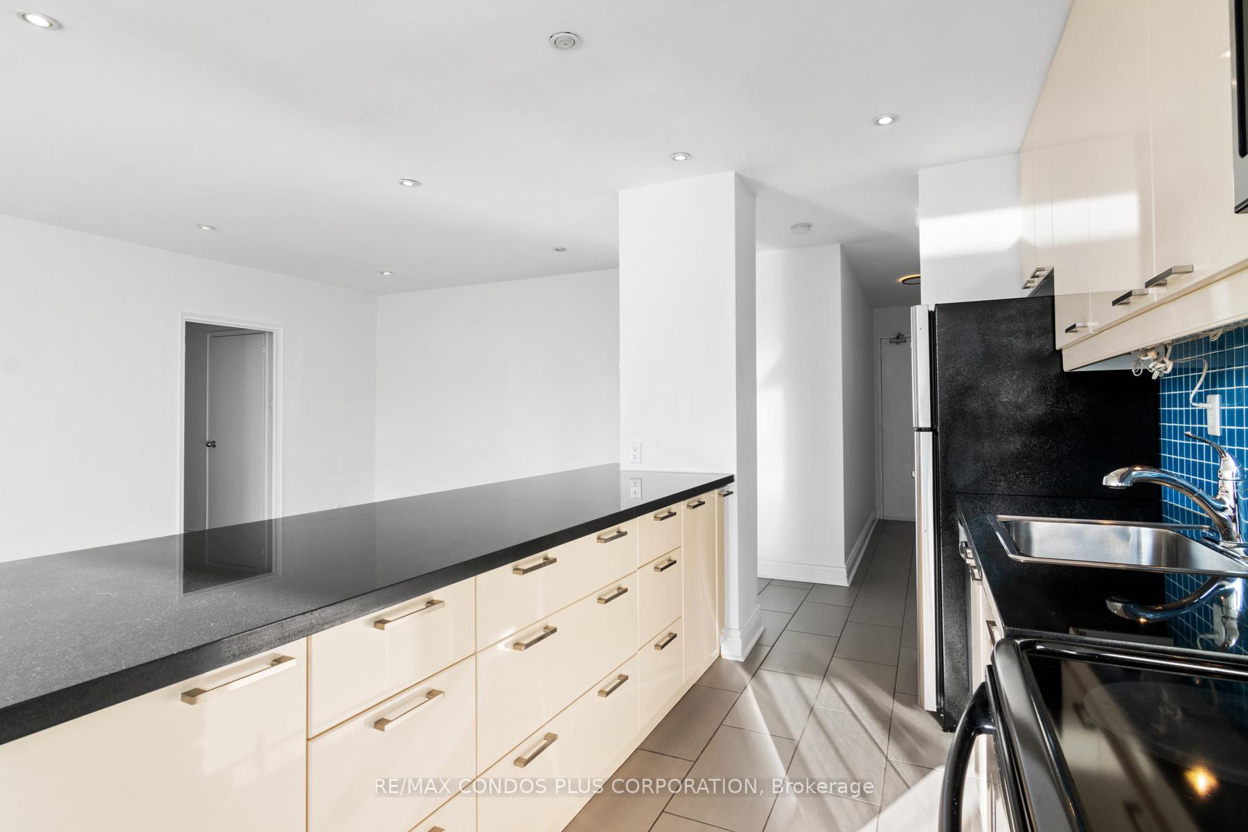 Photo 16 of Unit 607, 60 Montclair Avenue, Toronto, Forest Hill South — HOMEH