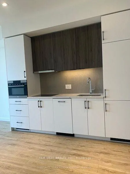 Photo 9 of Unit 1503, 741 King Street W, Kitchener — HOMEH