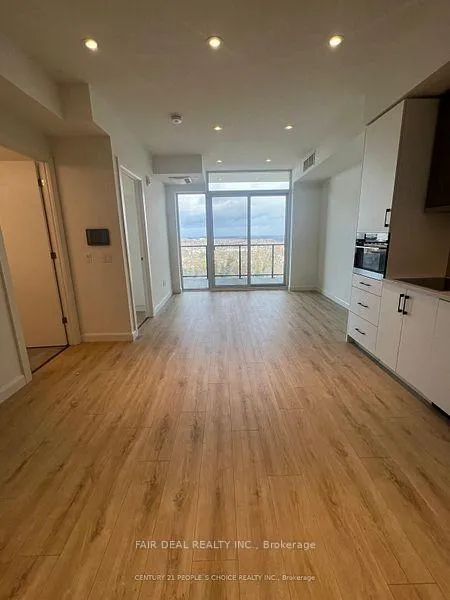 Photo 10 of Unit 1503, 741 King Street W, Kitchener — HOMEH
