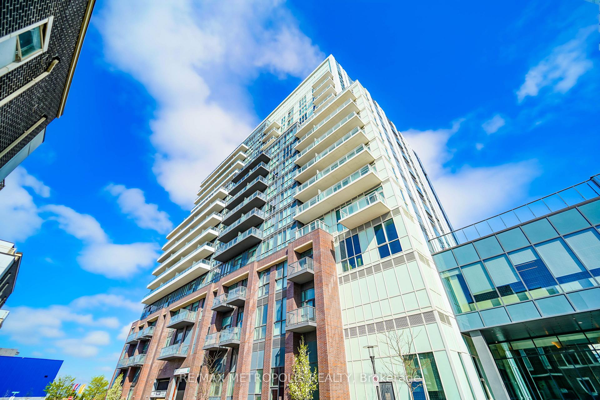 Photo 3 of Unit 921, 10 Honeycrisp Crescent, Vaughan, Vaughan Corporate Centre — HOMEH