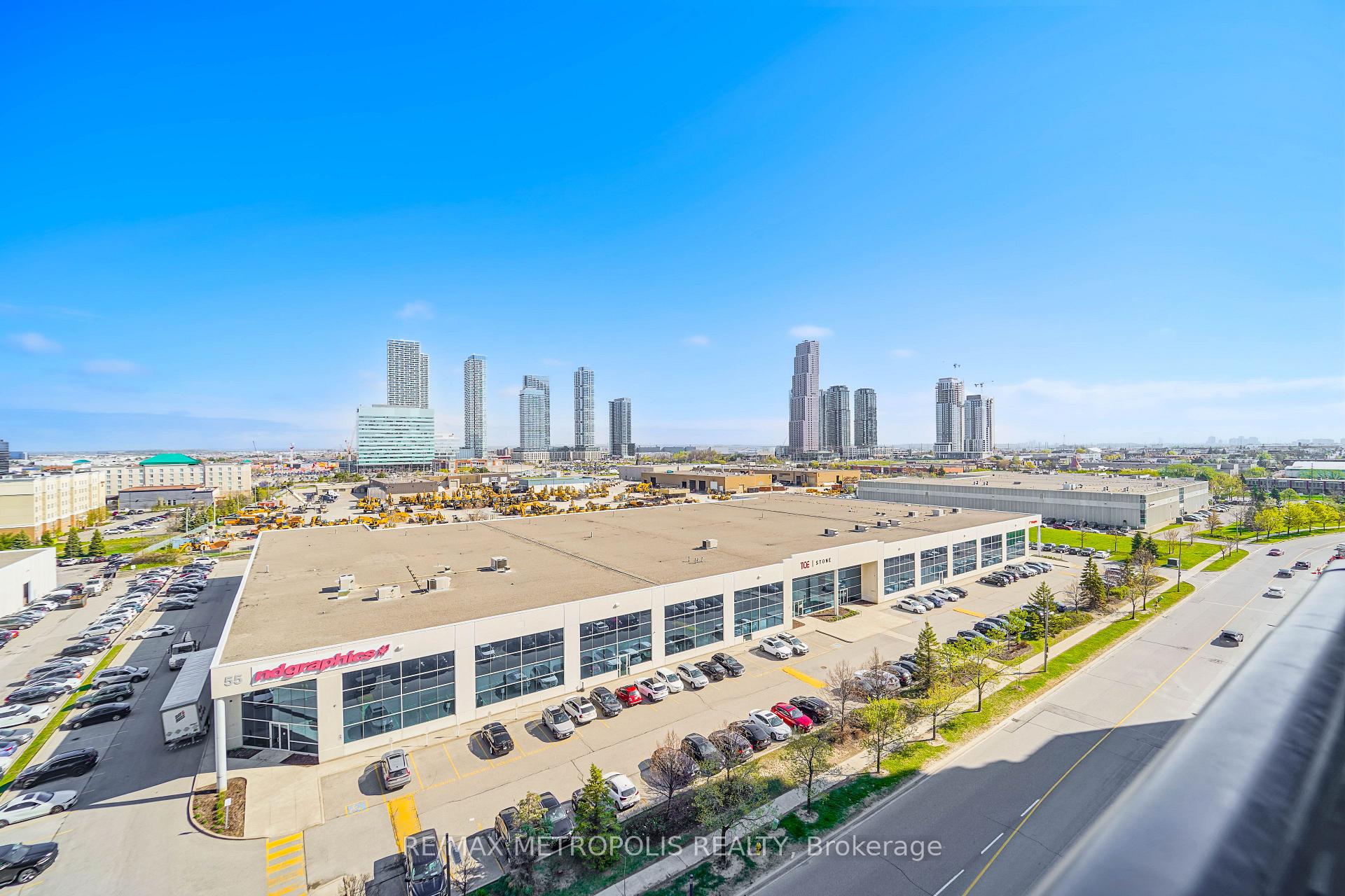 Photo 17 of Unit 921, 10 Honeycrisp Crescent, Vaughan, Vaughan Corporate Centre — HOMEH