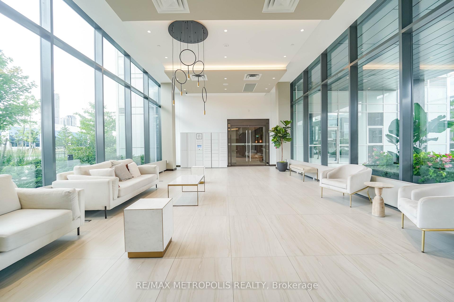 Photo 19 of Unit 921, 10 Honeycrisp Crescent, Vaughan, Vaughan Corporate Centre — HOMEH