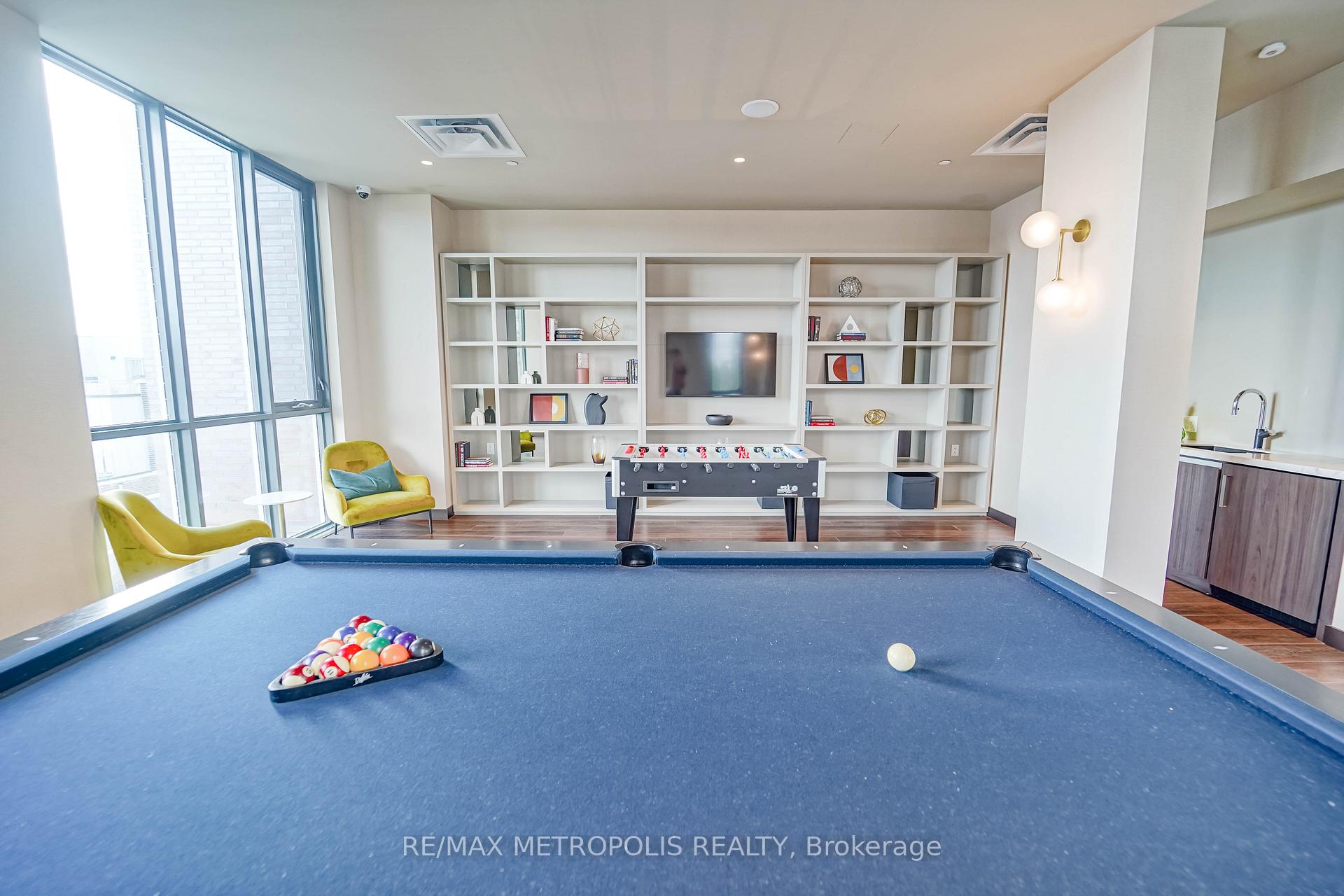 Photo 24 of Unit 921, 10 Honeycrisp Crescent, Vaughan, Vaughan Corporate Centre — HOMEH