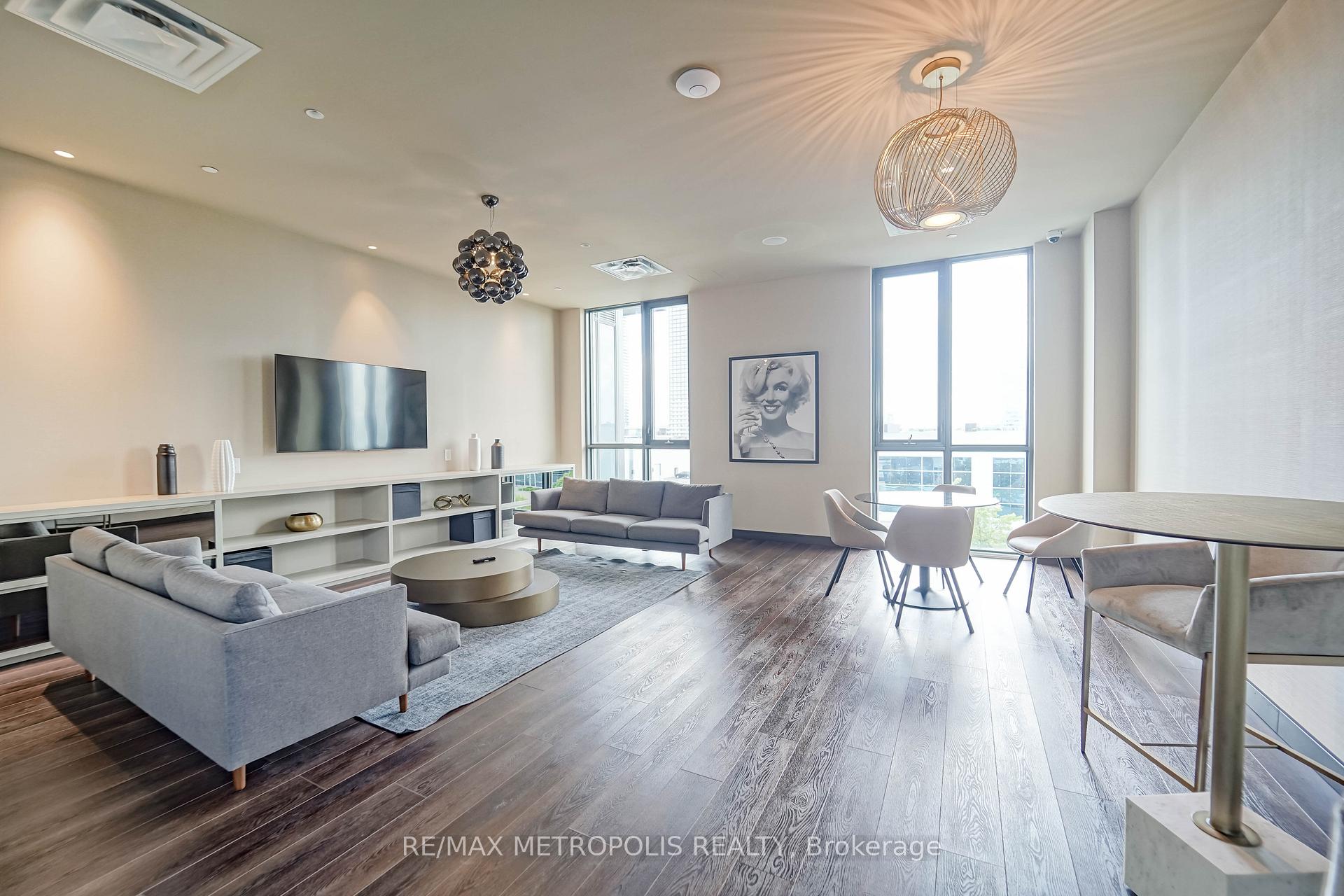 Photo 25 of Unit 921, 10 Honeycrisp Crescent, Vaughan, Vaughan Corporate Centre — HOMEH