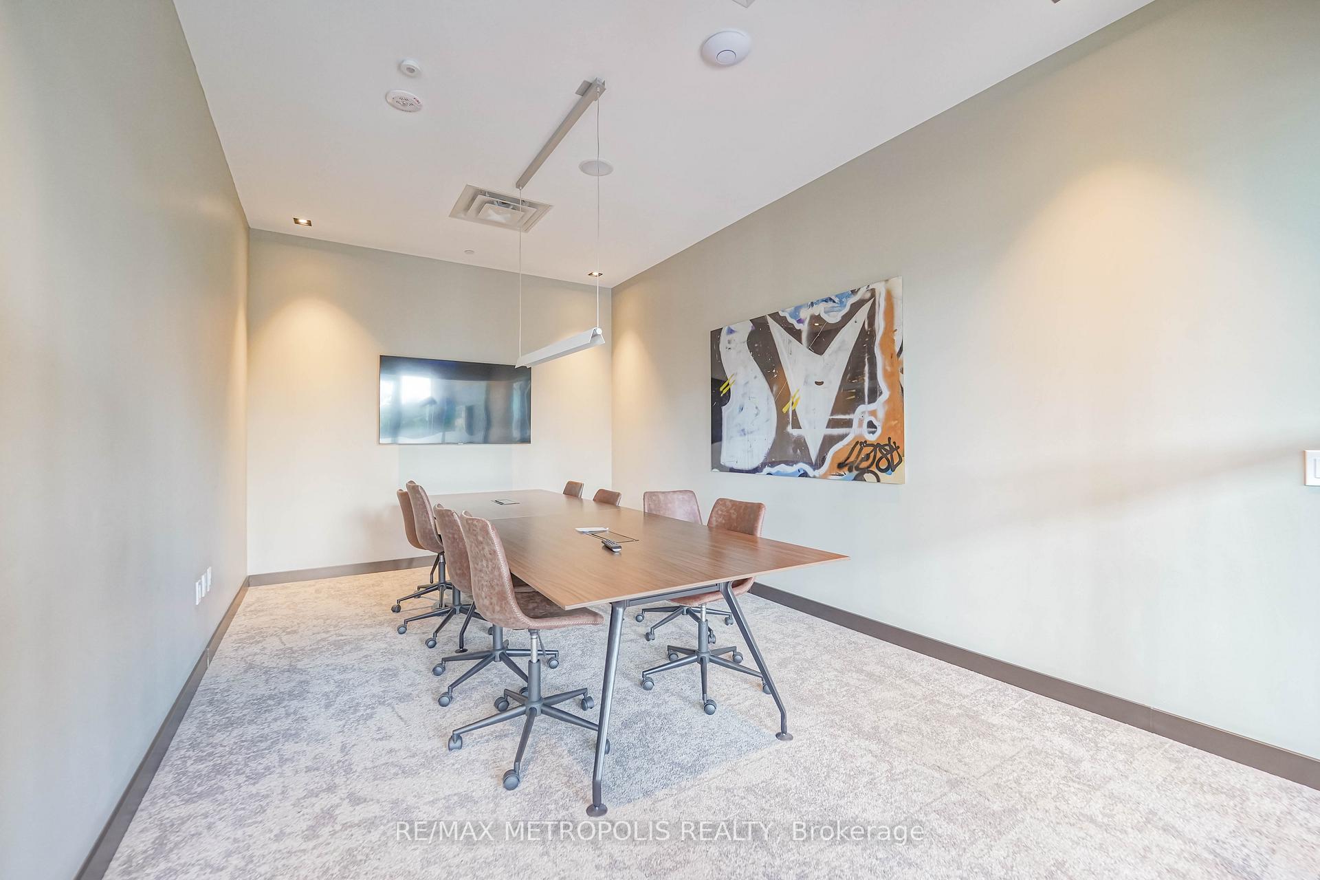 Photo 31 of Unit 921, 10 Honeycrisp Crescent, Vaughan, Vaughan Corporate Centre — HOMEH
