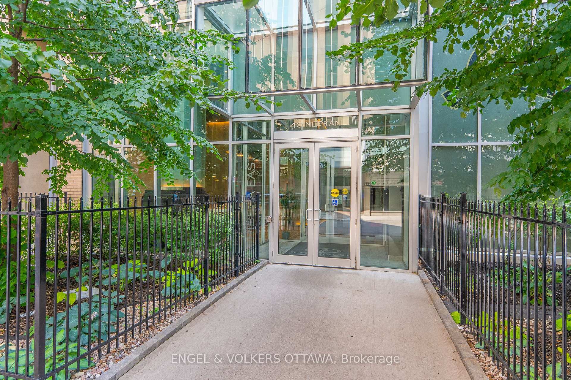 Photo 2 of Unit 1104, 40 Nepean Street, Ottawa, Ottawa Centre — HOMEH