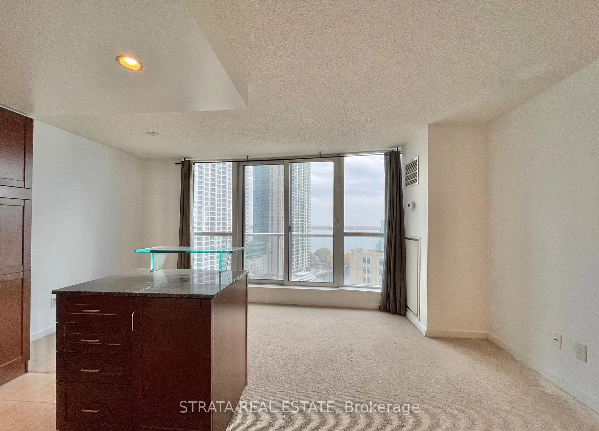 Front of Unit 1505, 208 Queens Quay W