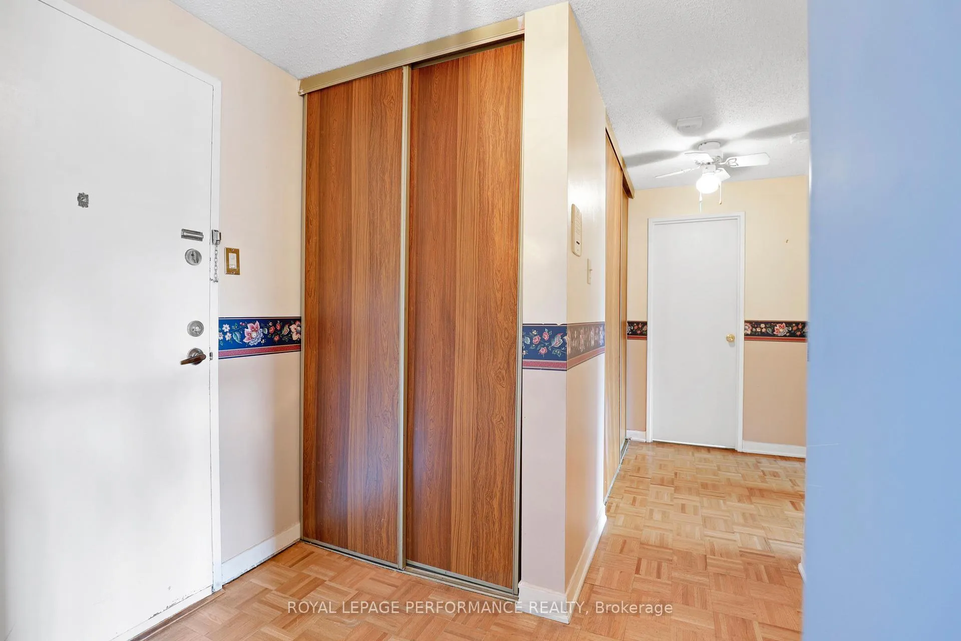 Photo 10 of Unit 113, 1465 Baseline Road, Ottawa, Copeland Park — HOMEH