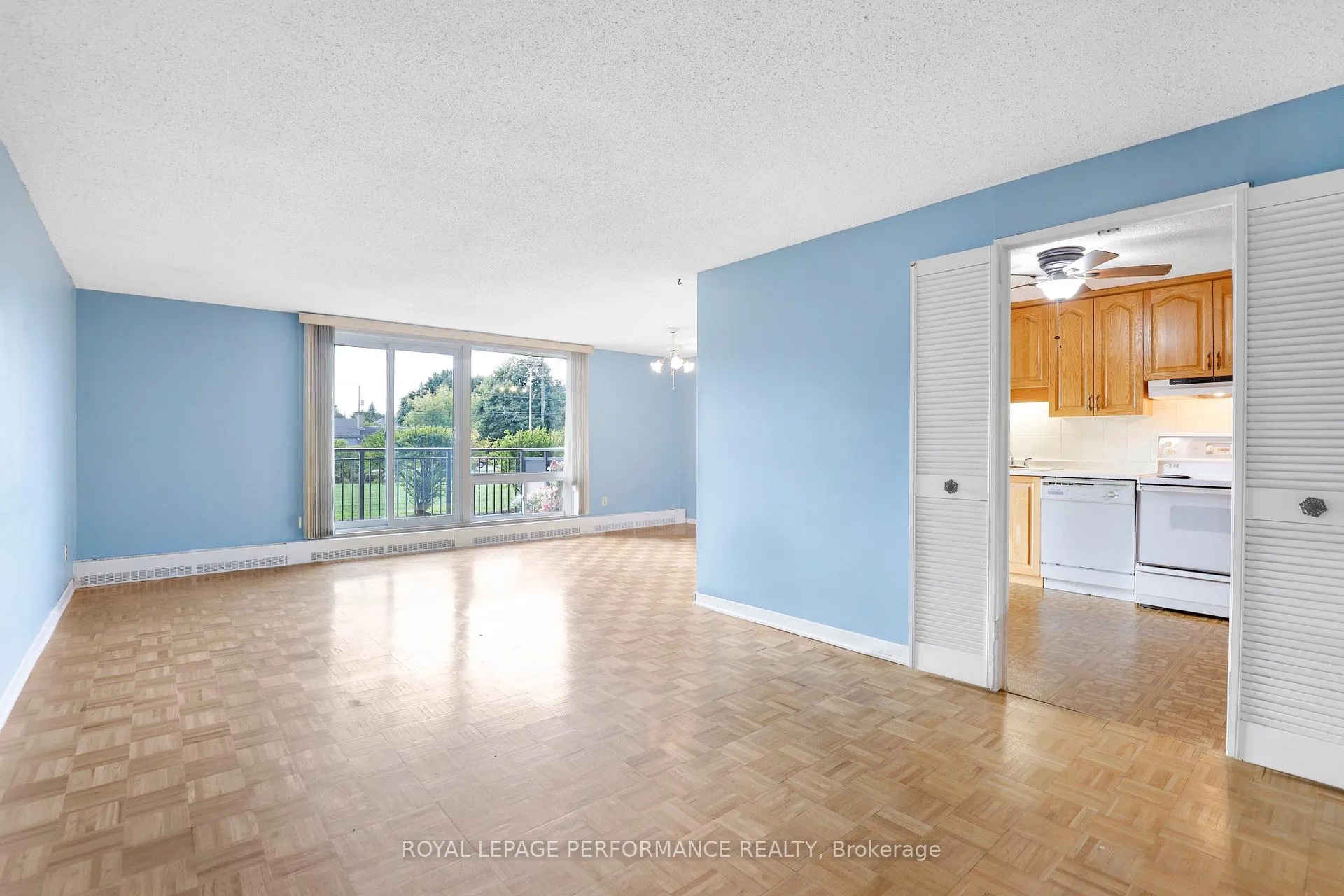 Photo 11 of Unit 113, 1465 Baseline Road, Ottawa, Copeland Park — HOMEH