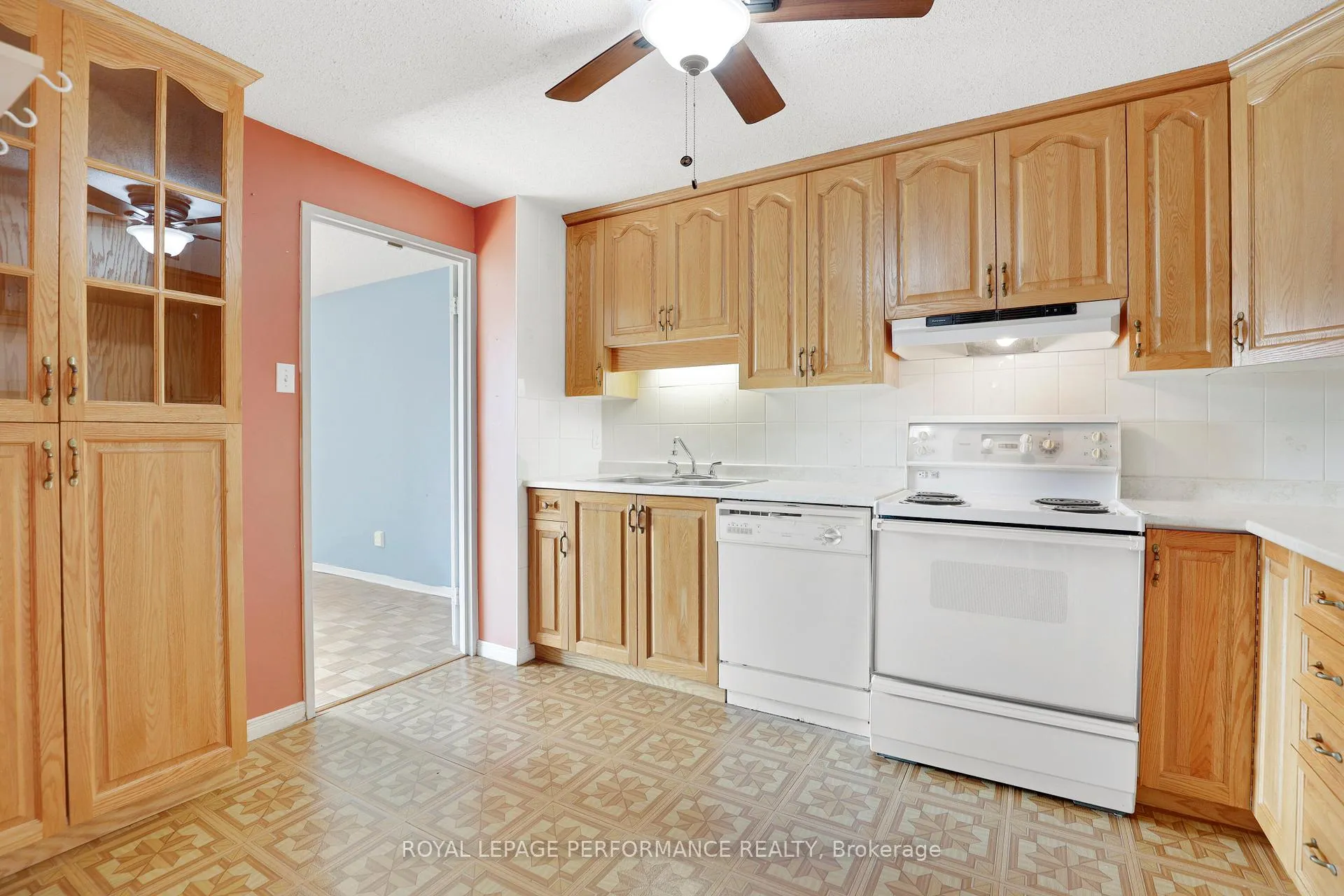 Photo 20 of Unit 113, 1465 Baseline Road, Ottawa, Copeland Park — HOMEH