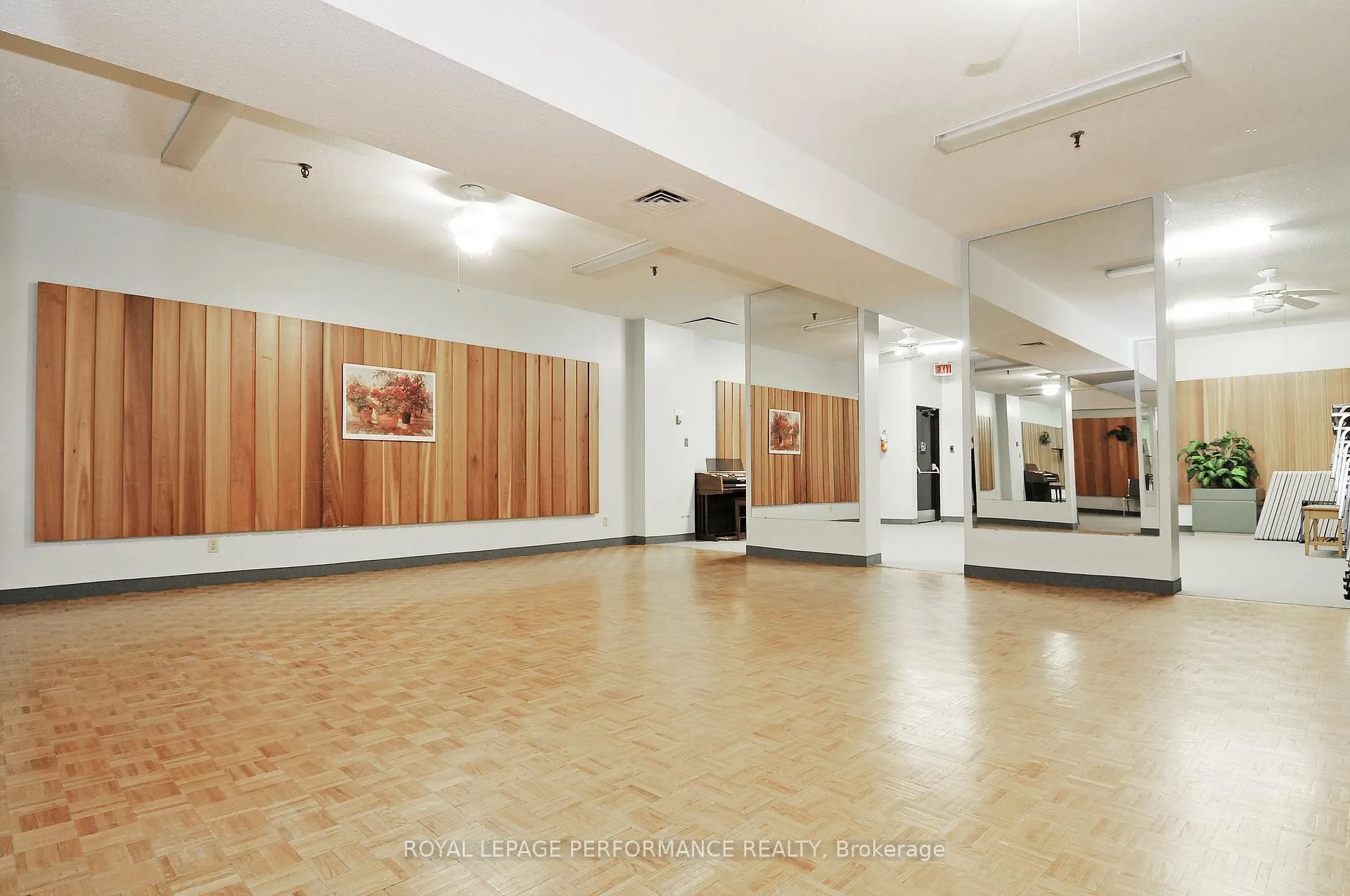 Photo 34 of Unit 113, 1465 Baseline Road, Ottawa, Copeland Park — HOMEH