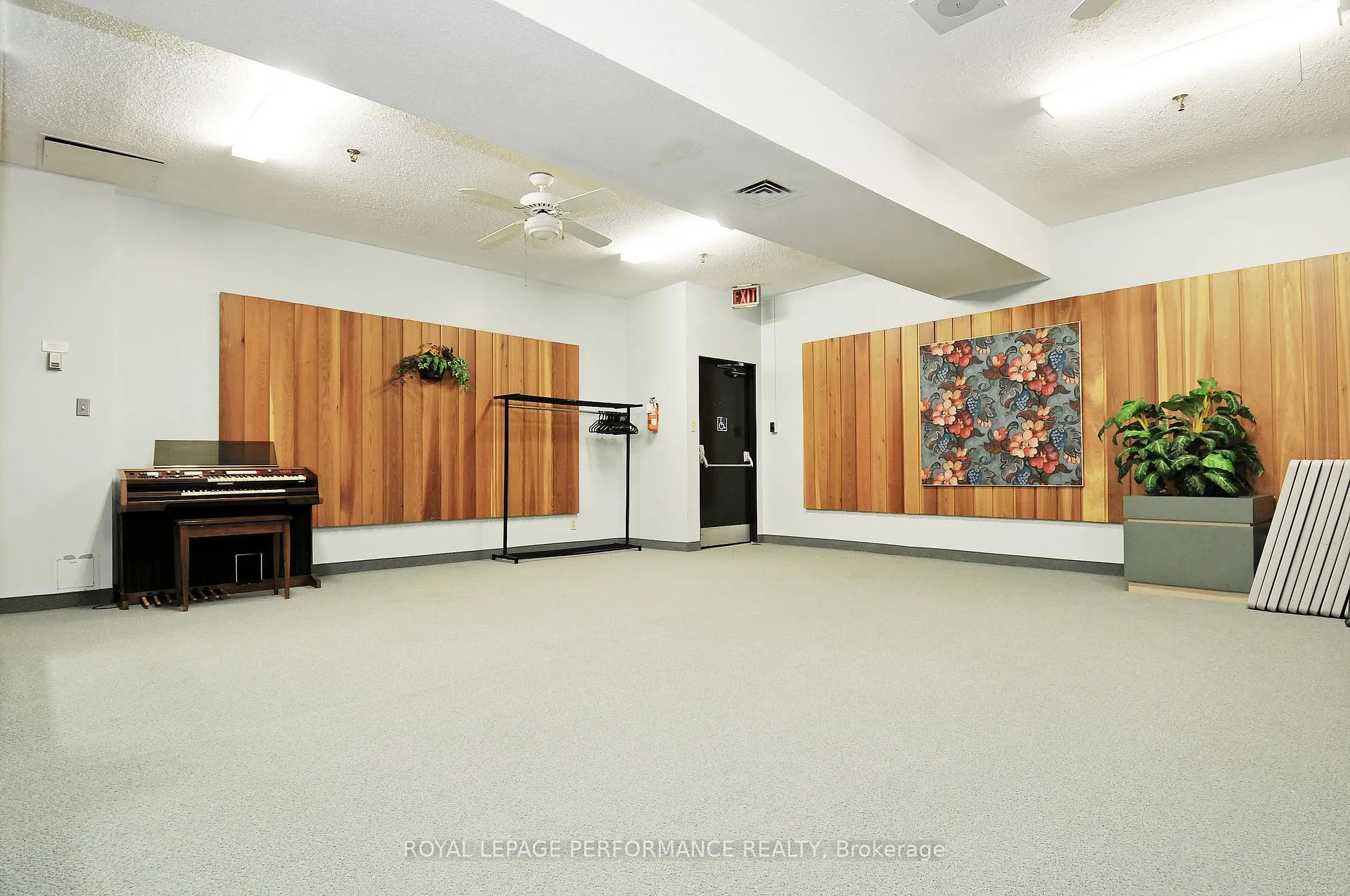 Photo 35 of Unit 113, 1465 Baseline Road, Ottawa, Copeland Park — HOMEH