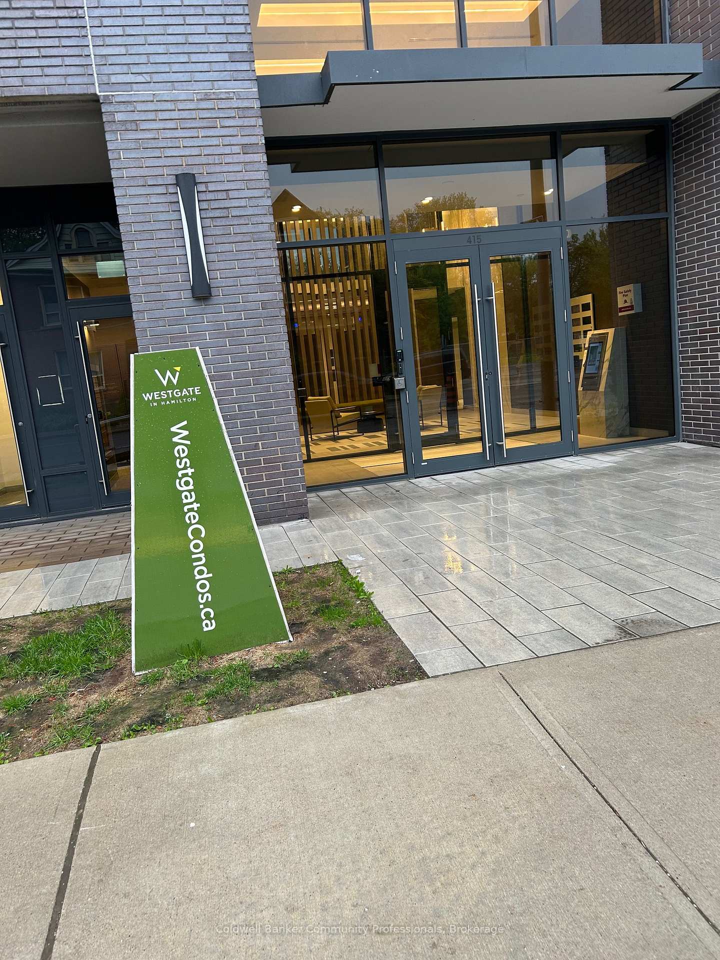 Photo 1 of Unit 306, 415 Main Street W, Hamilton, Kirkendall — HOMEH