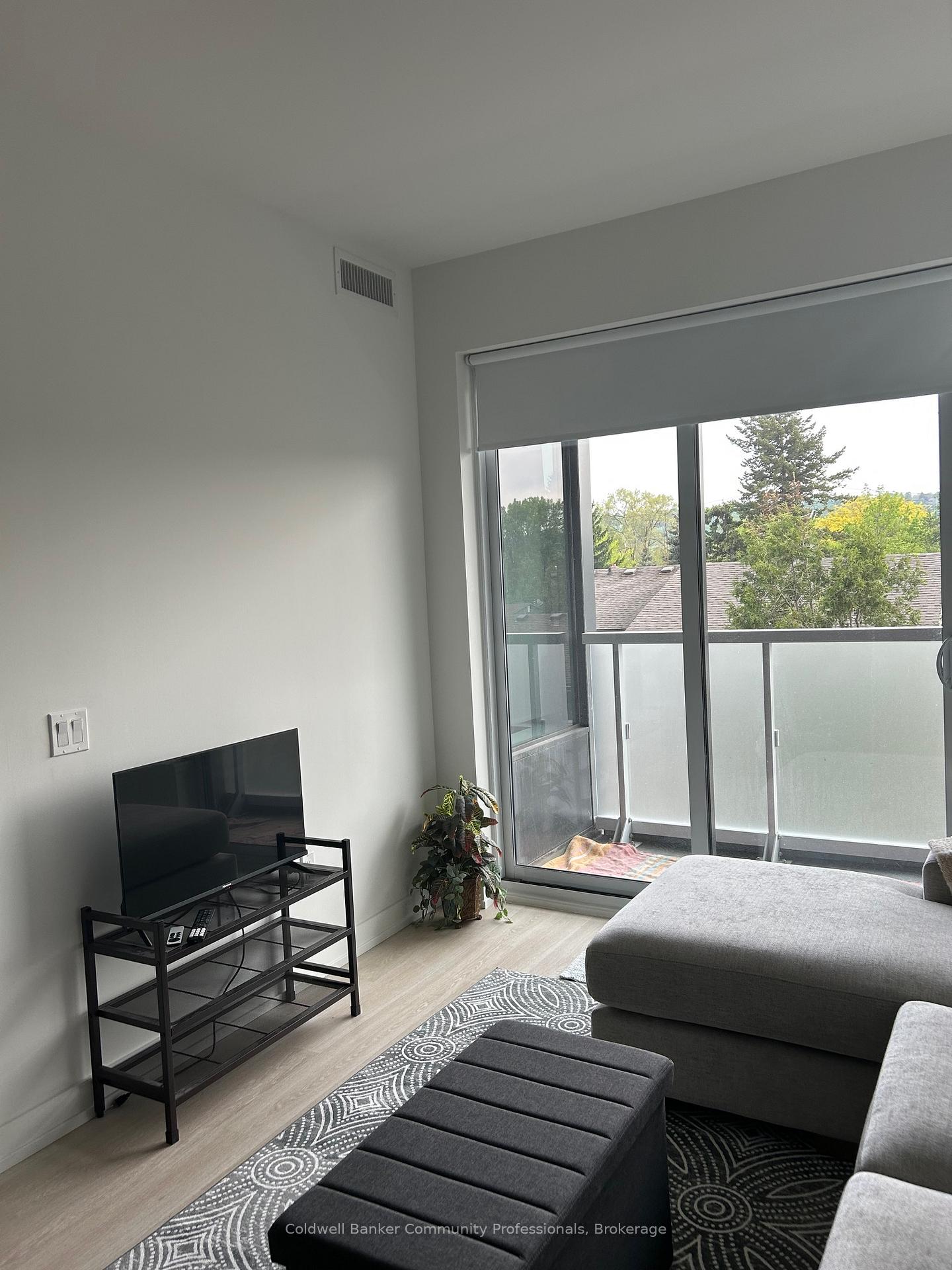 Photo 9 of Unit 306, 415 Main Street W, Hamilton, Kirkendall — HOMEH