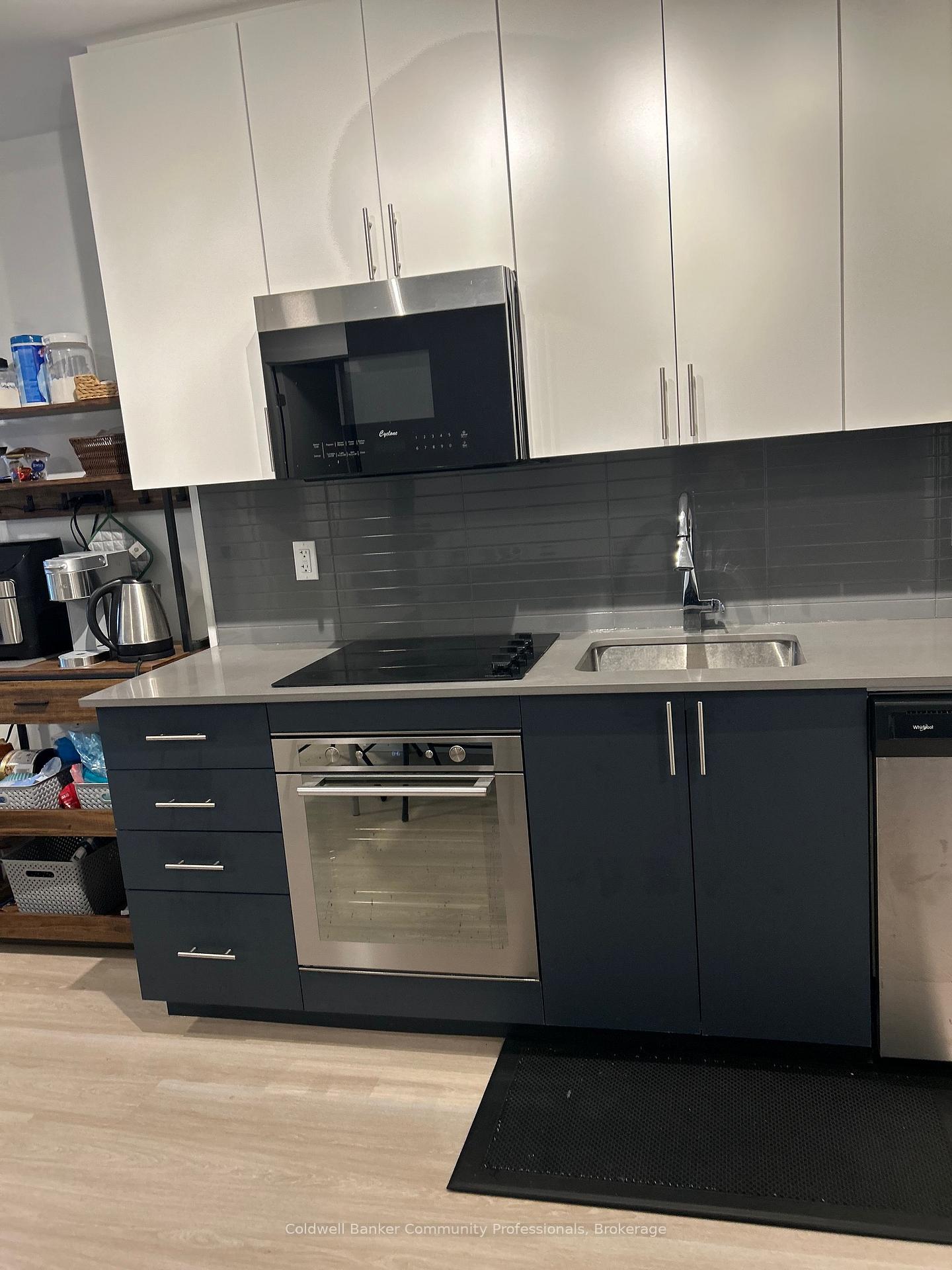 Photo 13 of Unit 306, 415 Main Street W, Hamilton, Kirkendall — HOMEH