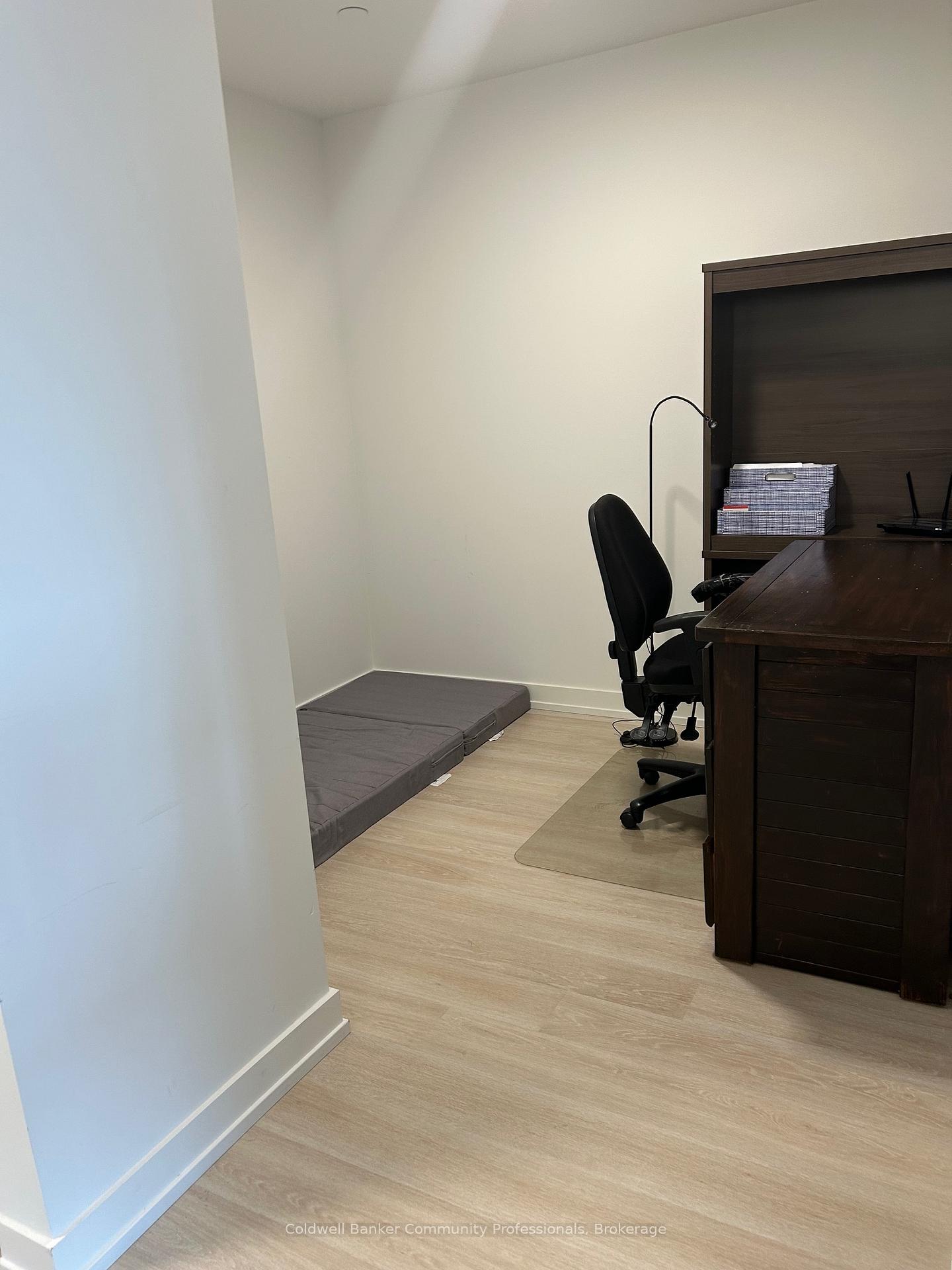 Photo 16 of Unit 306, 415 Main Street W, Hamilton, Kirkendall — HOMEH