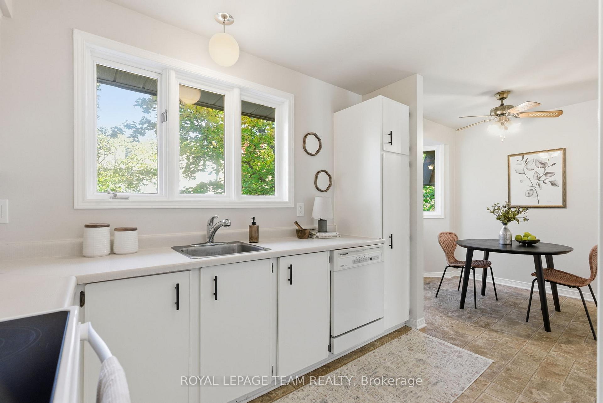 Photo 18 of 1404 Forge Street, Ottawa, Sawmill Creek/Timbermill — HOMEH