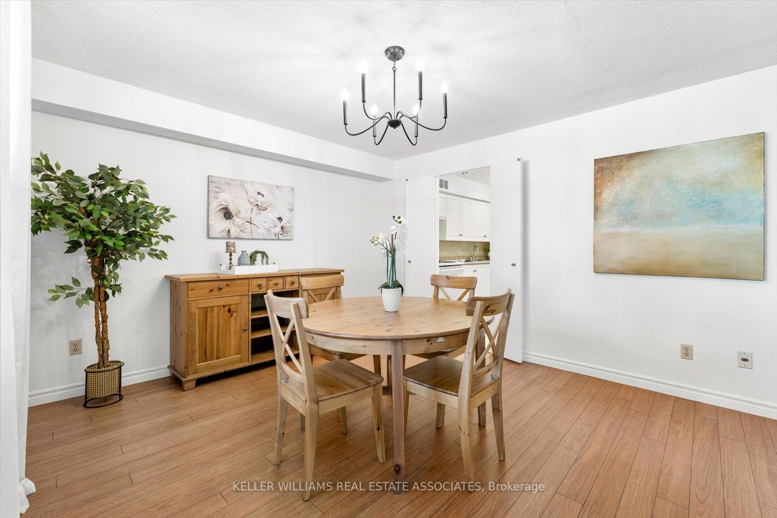 Photo 13 of Unit 302, 1 Royal Orchard Boulevard, Markham, Royal Orchard — HOMEH