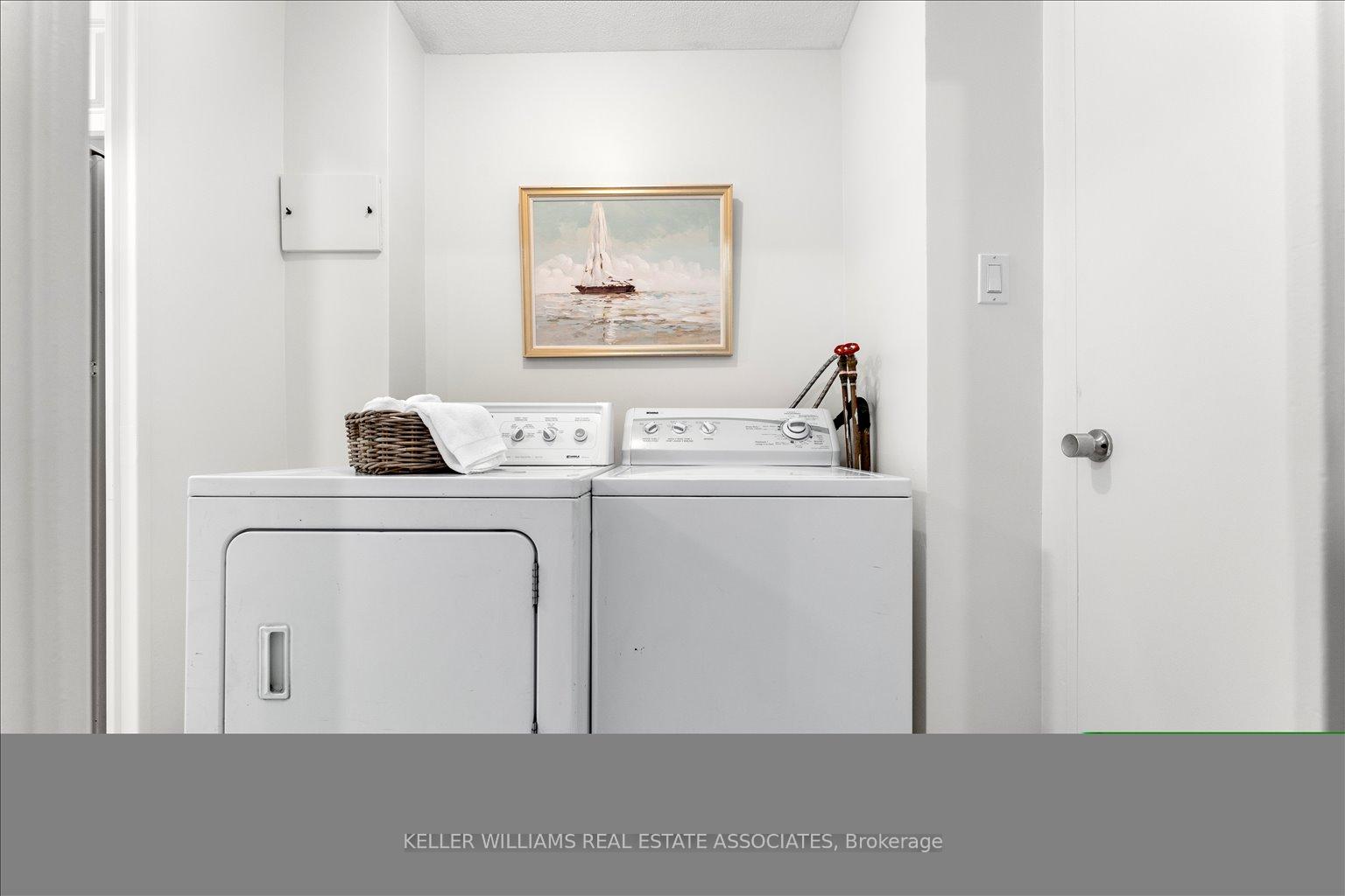 Photo 23 of Unit 302, 1 Royal Orchard Boulevard, Markham, Royal Orchard — HOMEH