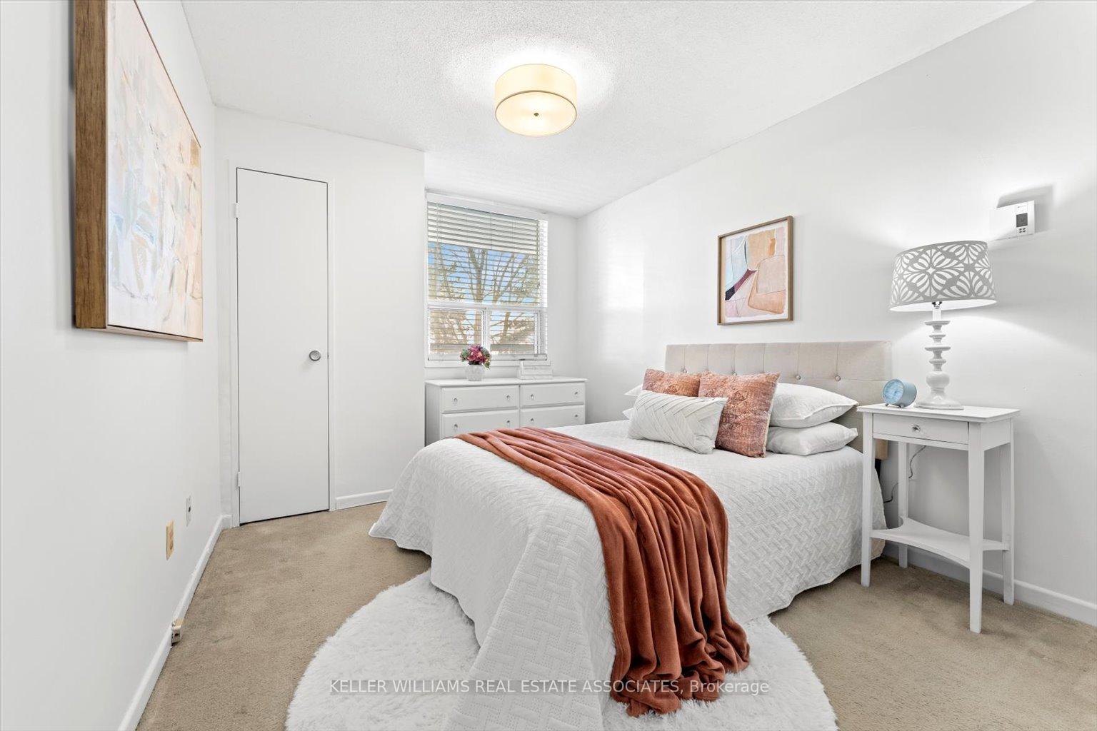 Photo 24 of Unit 302, 1 Royal Orchard Boulevard, Markham, Royal Orchard — HOMEH