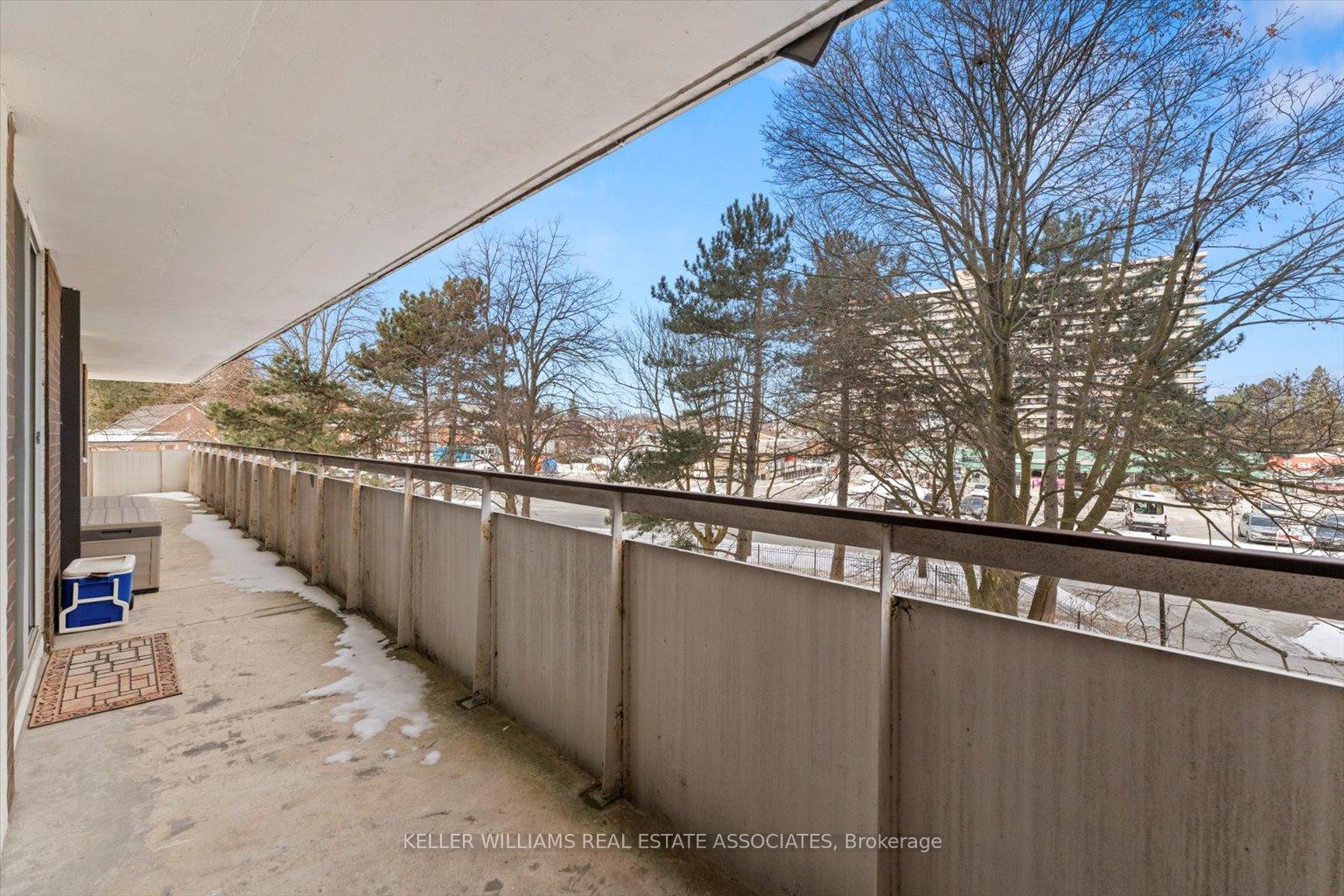 Photo 33 of Unit 302, 1 Royal Orchard Boulevard, Markham, Royal Orchard — HOMEH